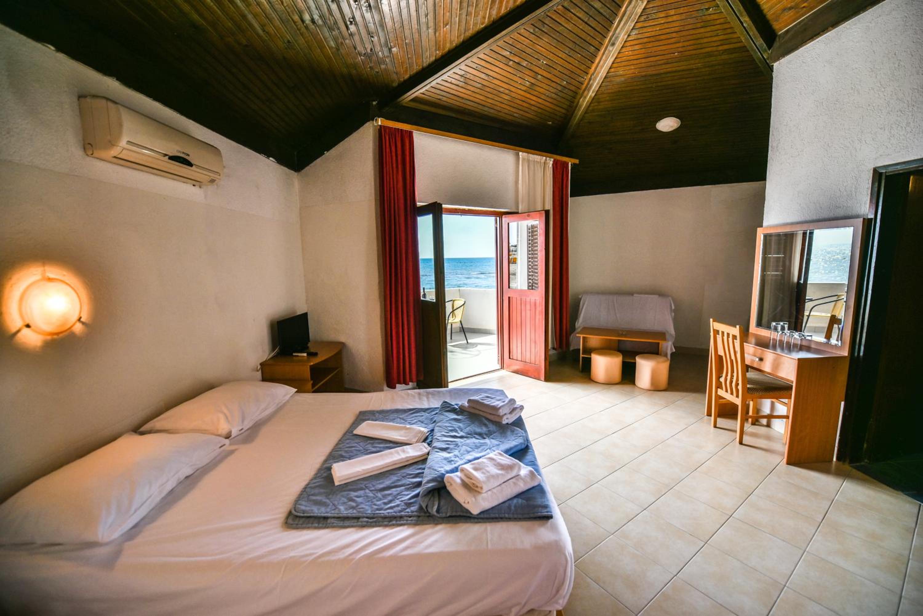 Bungalow with balcony - Photo 18