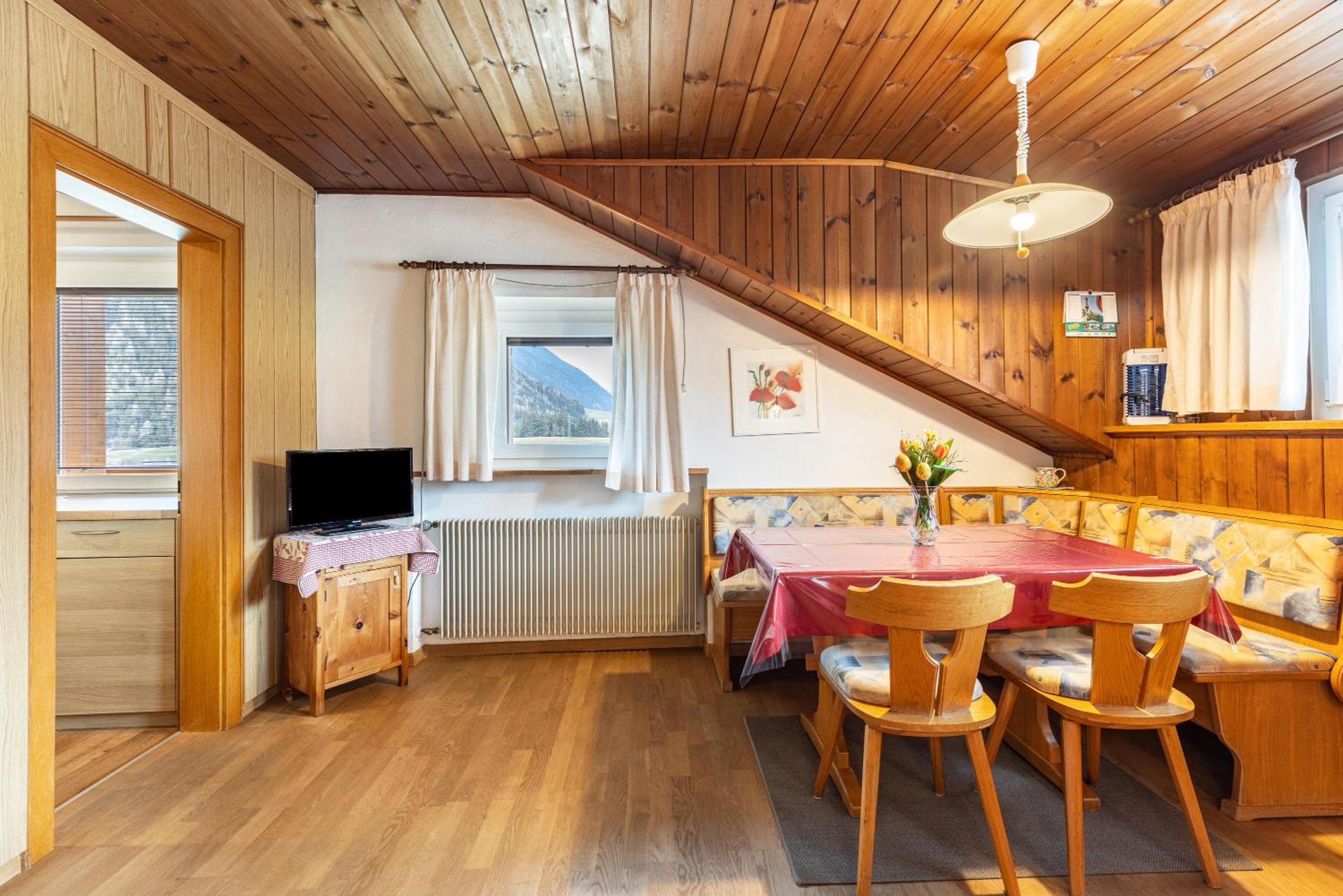 Superior One-Bedroom Apartment with Balcony photo 2