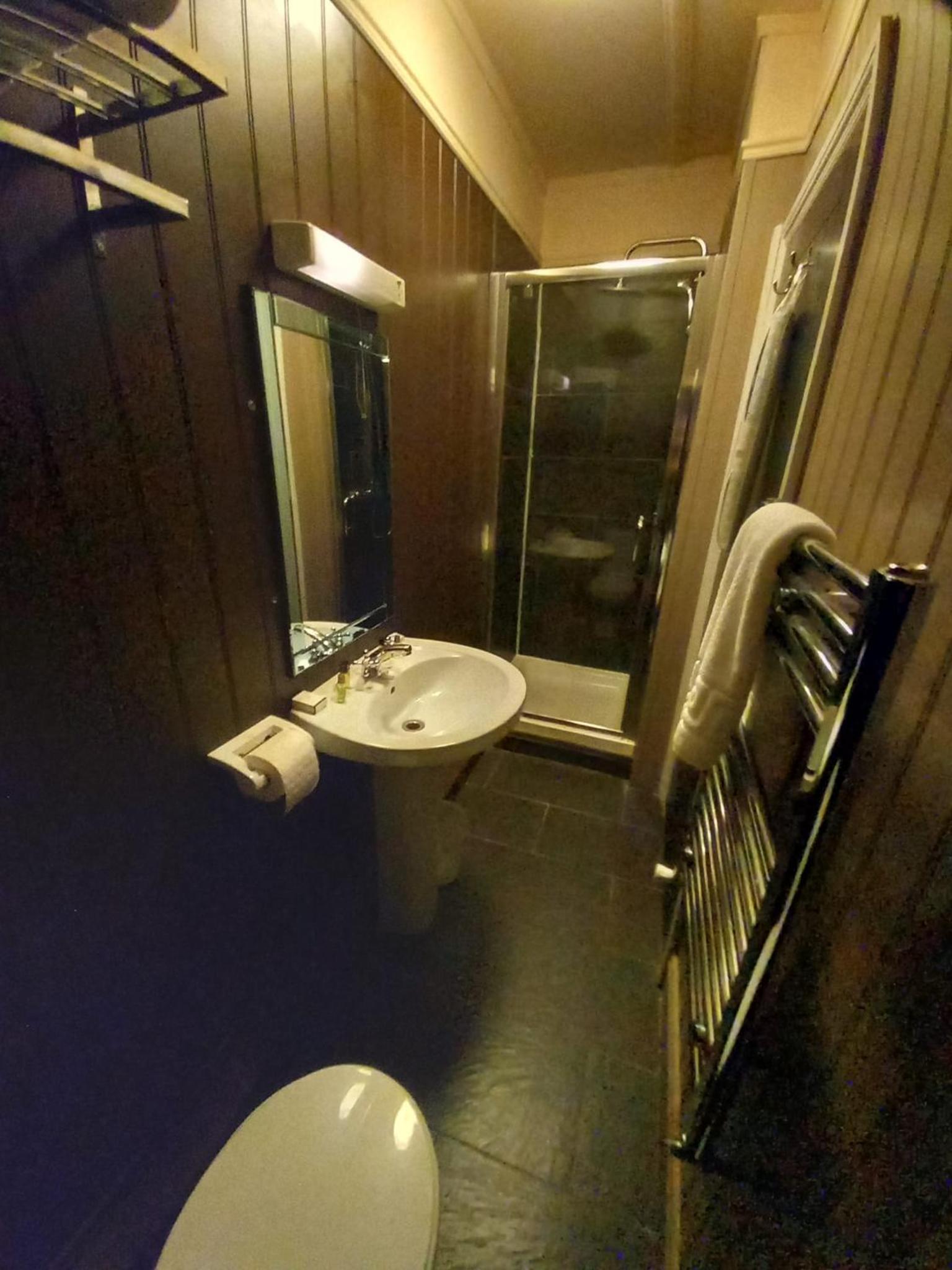 Standard Double or Twin Room photo 3