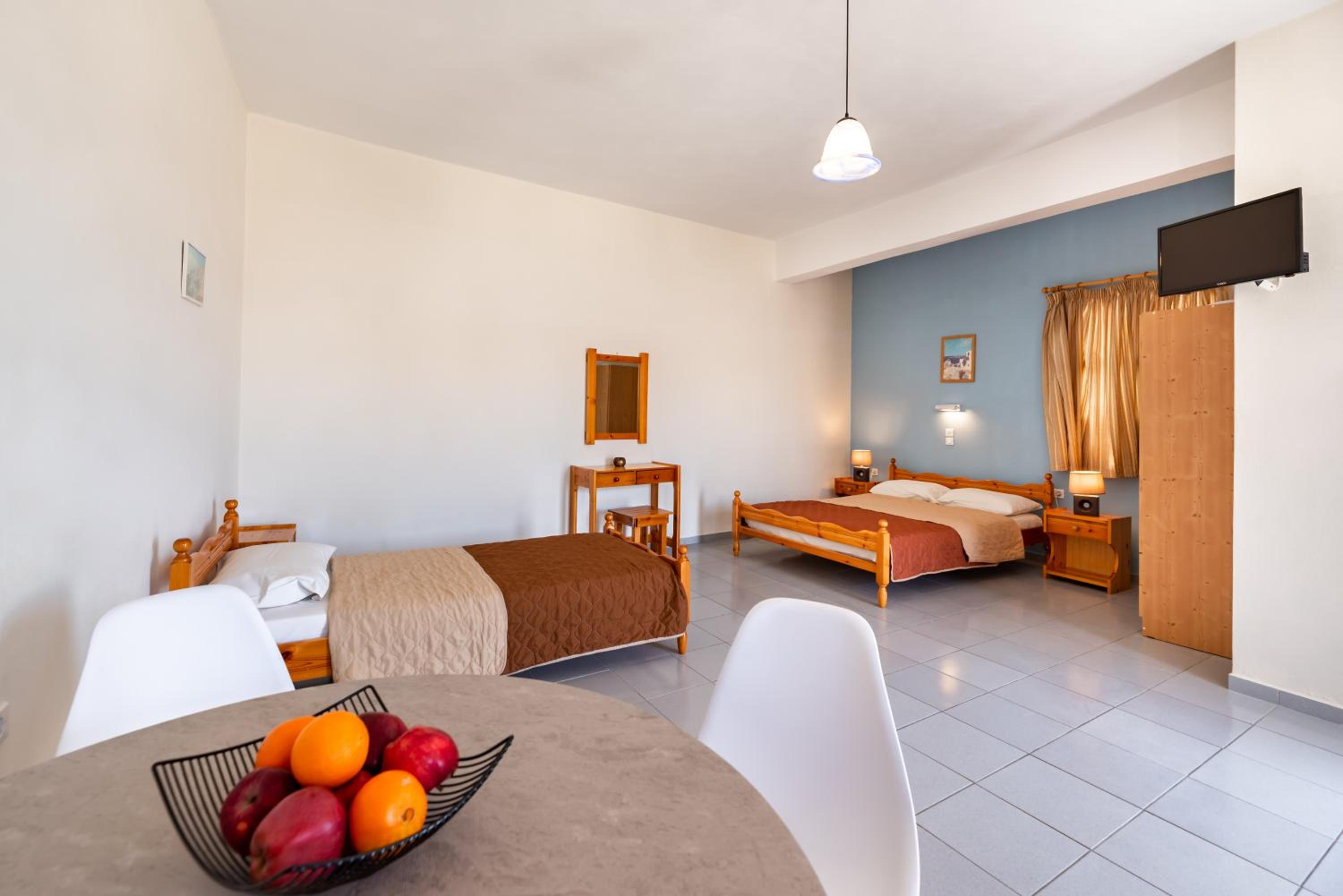 Standard Triple Studio