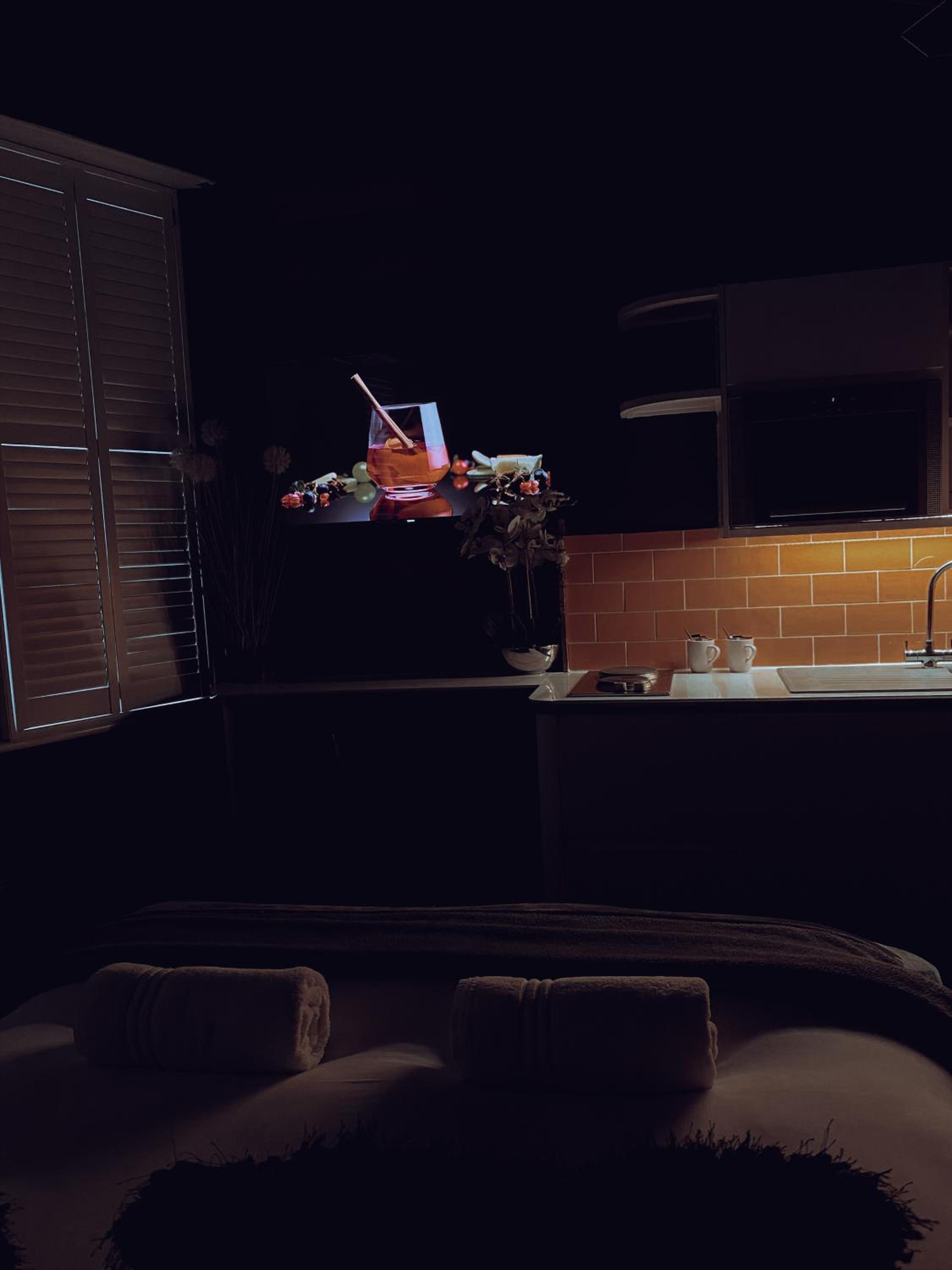 One-Bedroom Apartment - Photo 3