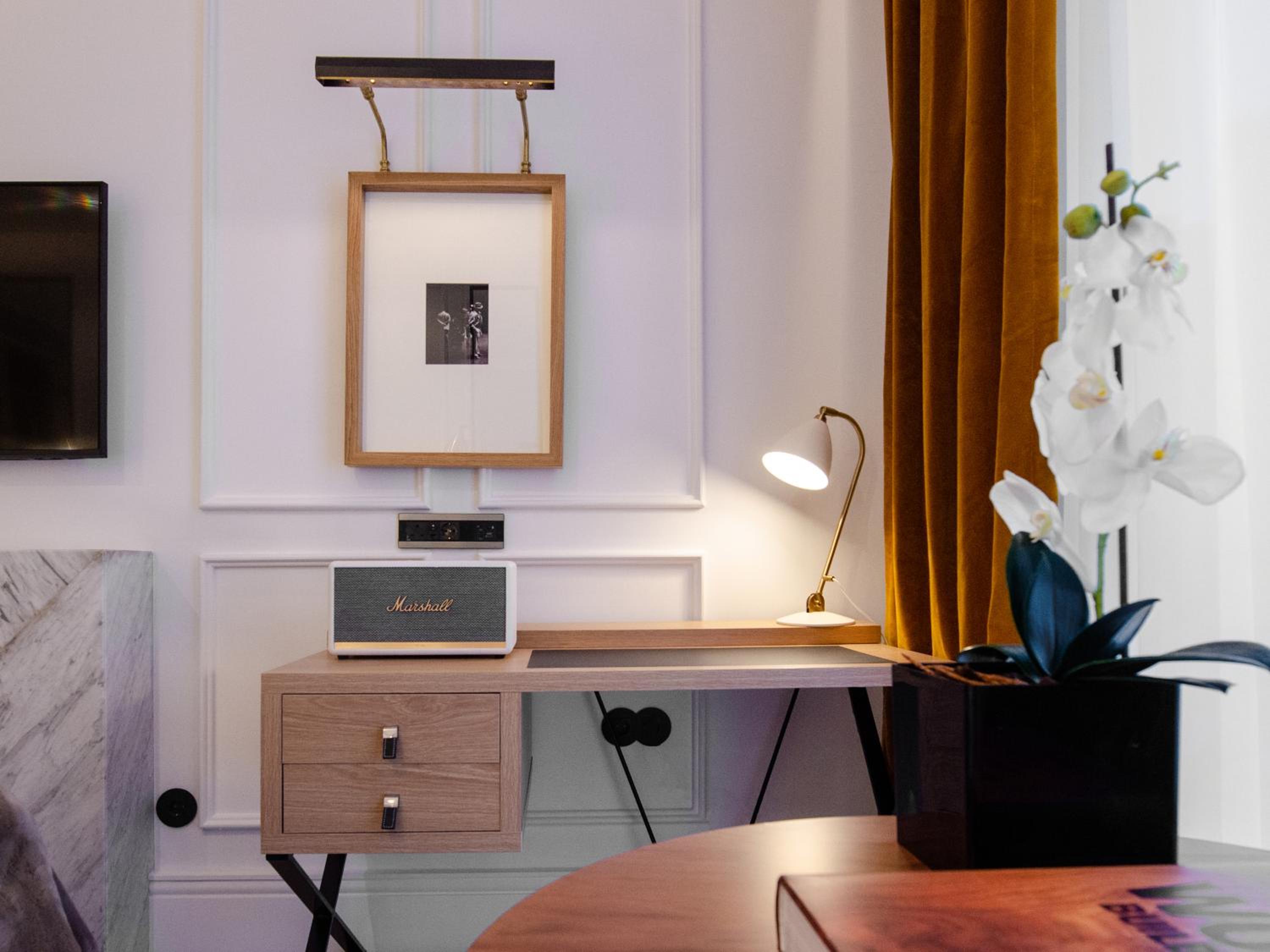 Historical Standard Room - Photo 9