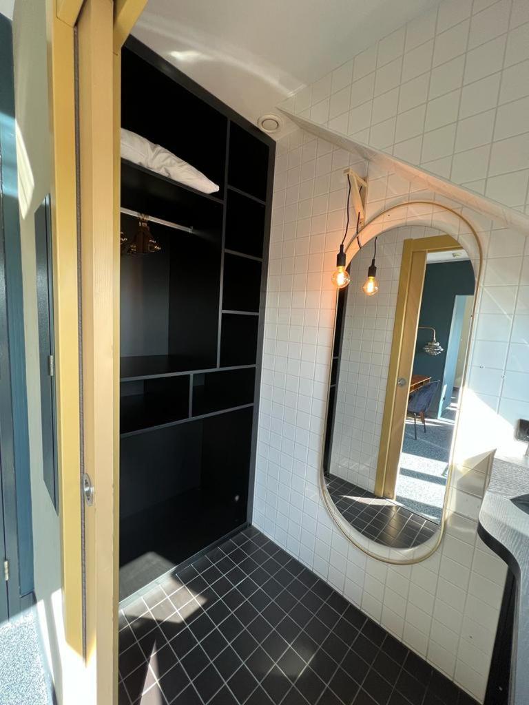 Deluxe Double Room with Sea View - Photo 5