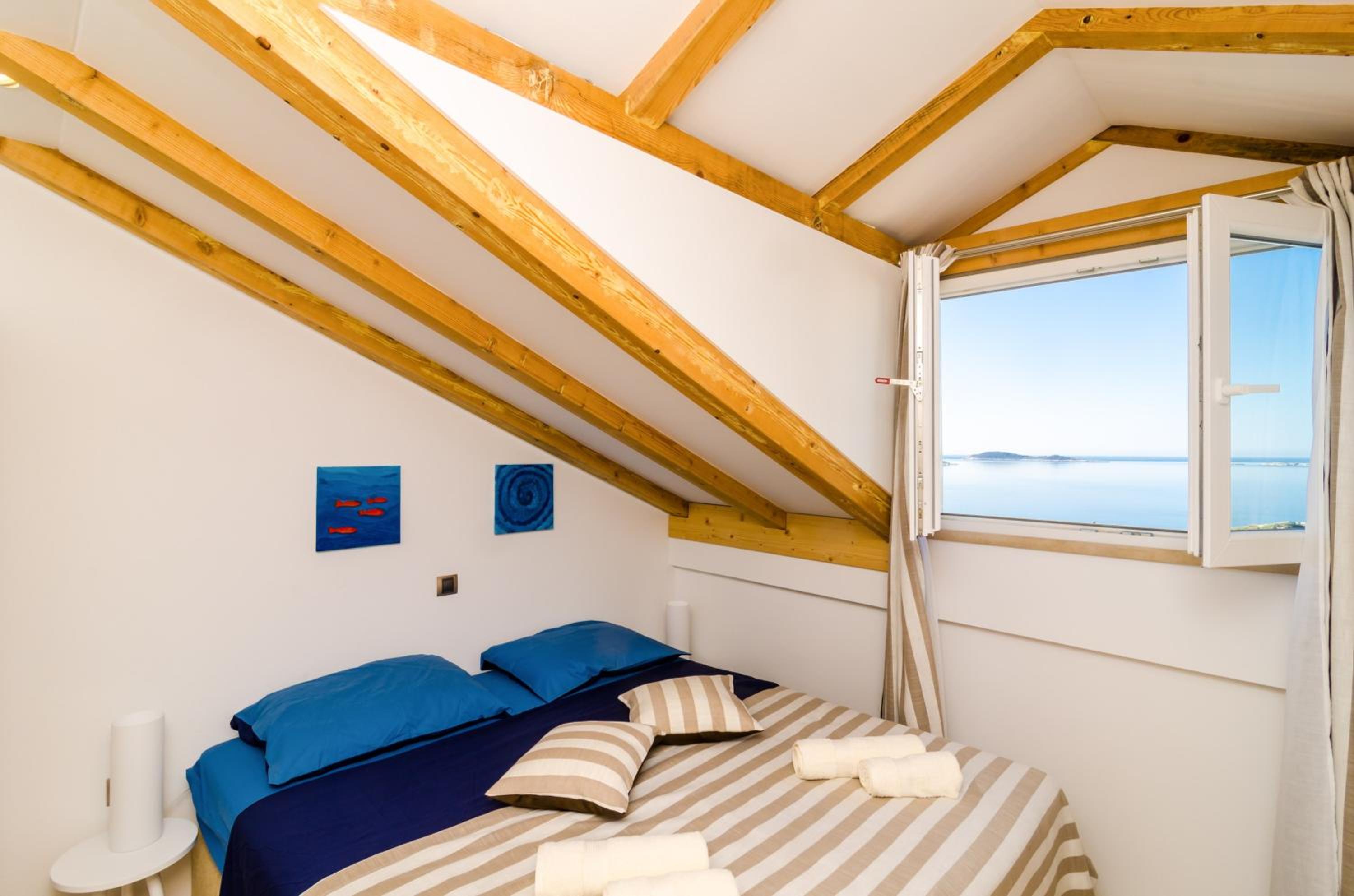 Two-Bedroom Apartment with Balcony and Sea View