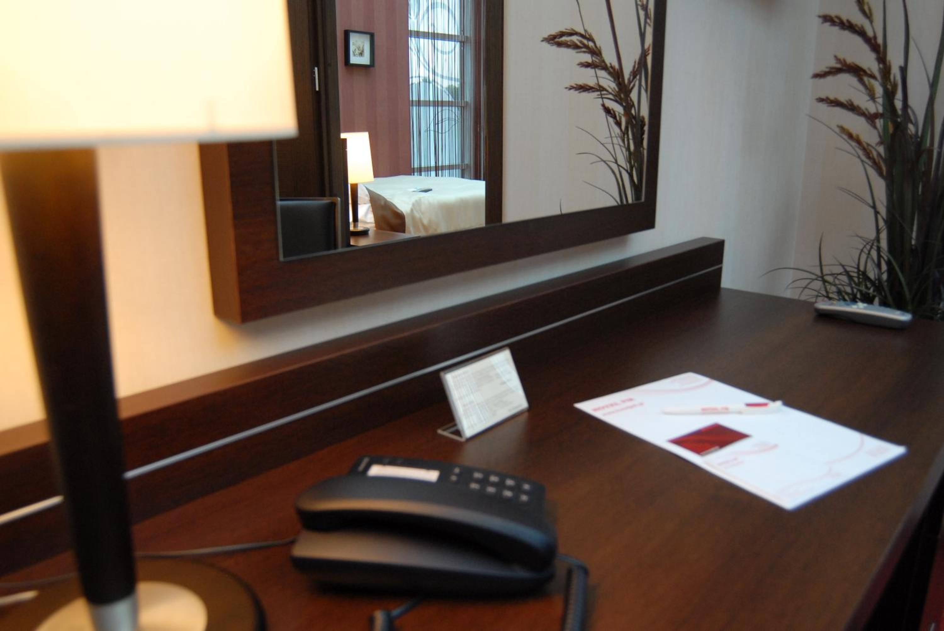 Suite - Photo 2