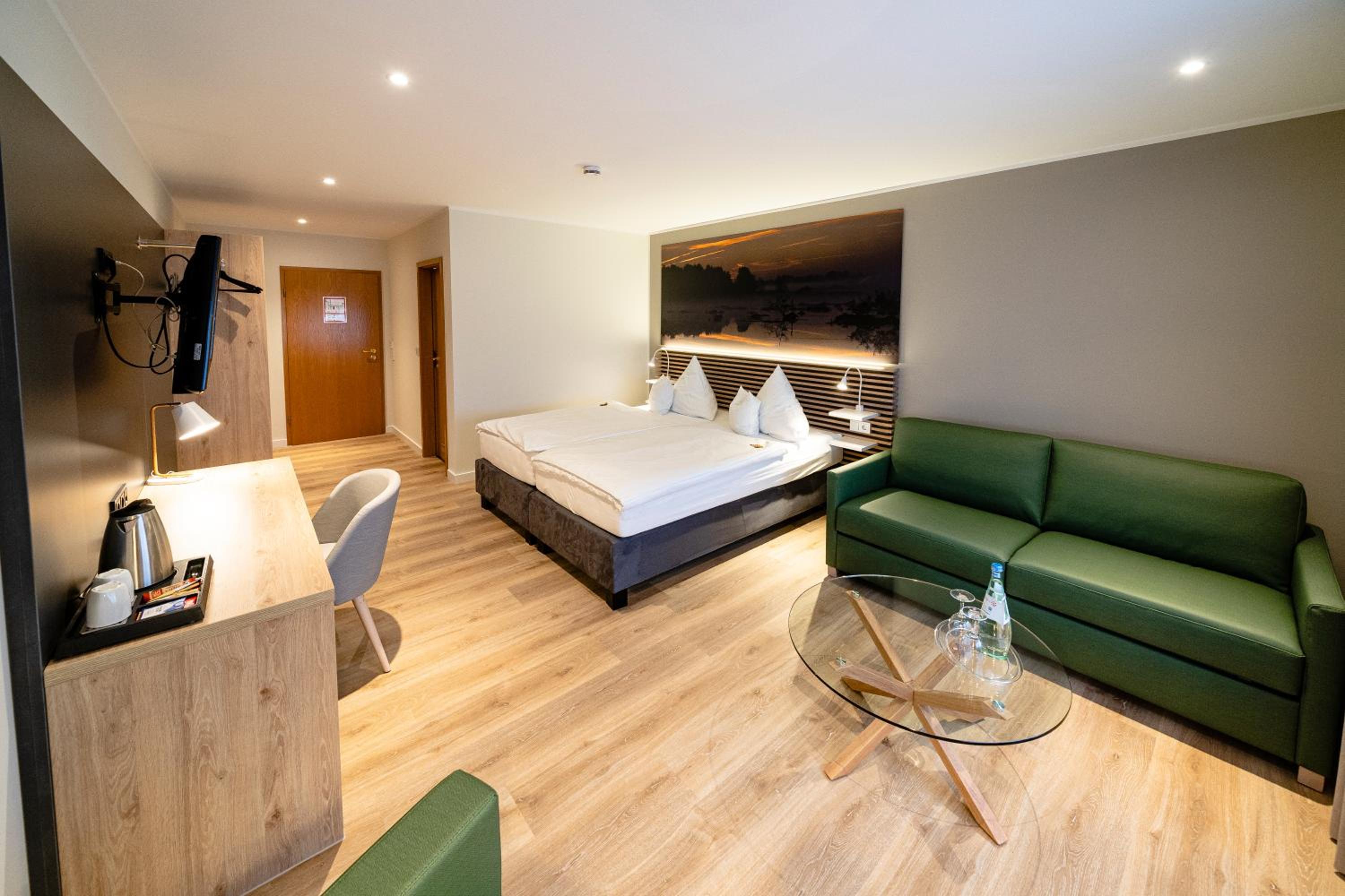 Deluxe Double Room with Extra Bed