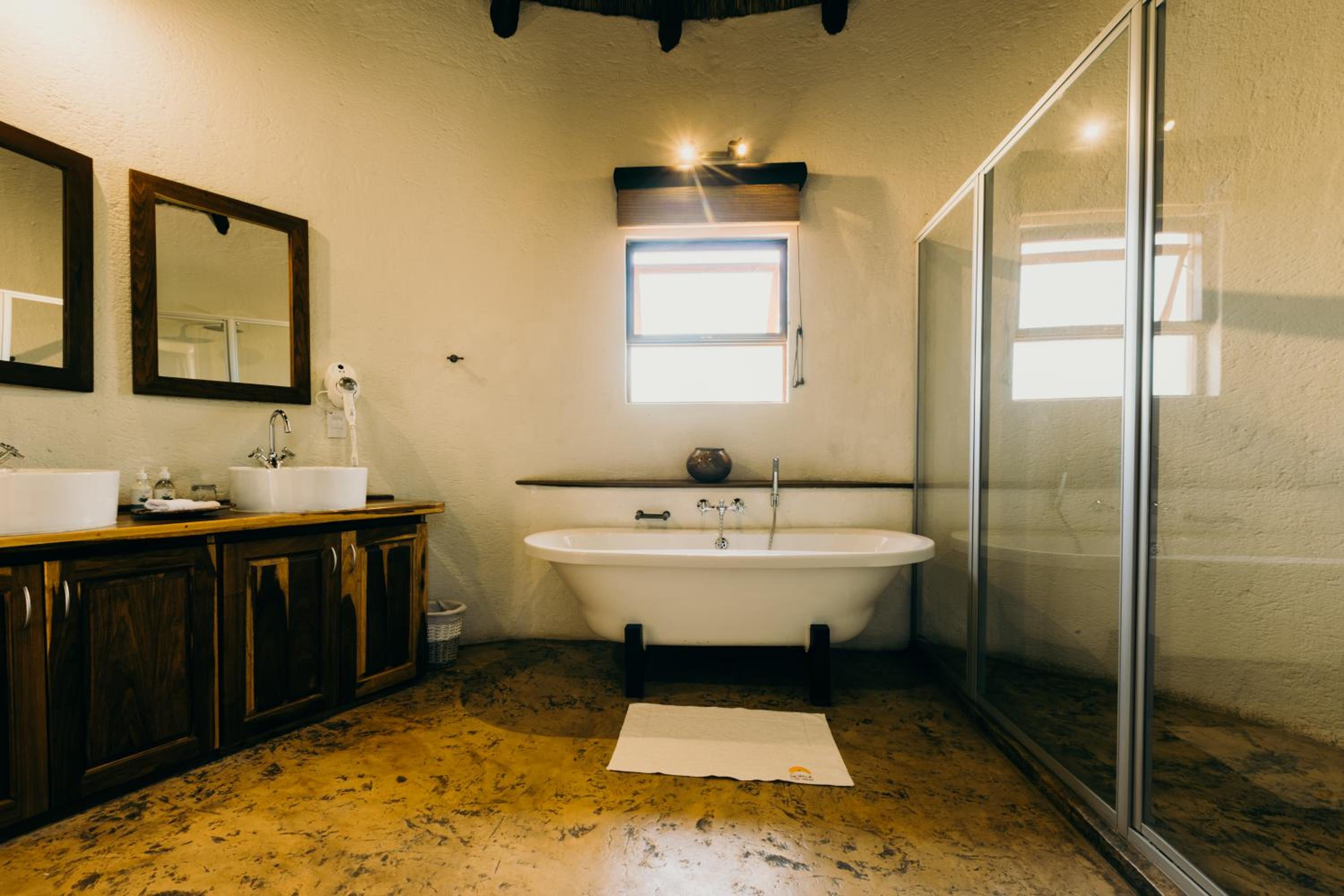 Superior Chalet - Photo 5