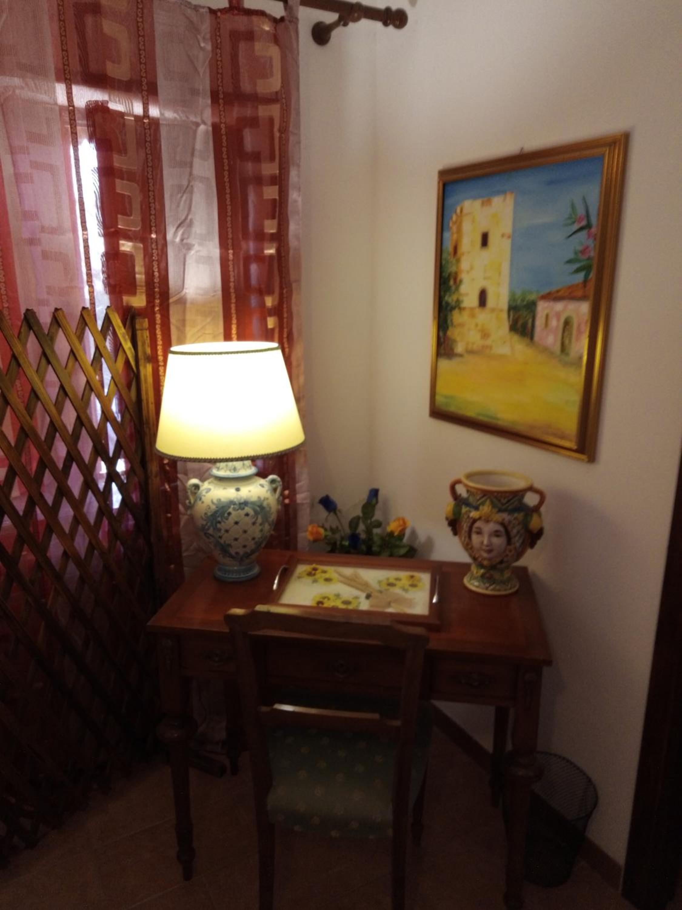 Quadruple Room with Private Bathroom - Photo 4