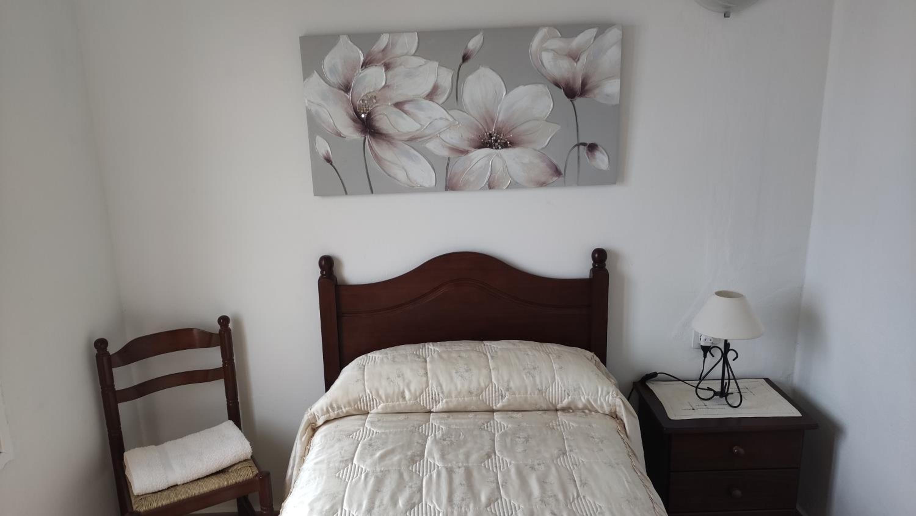Three-Bedroom House photo 2