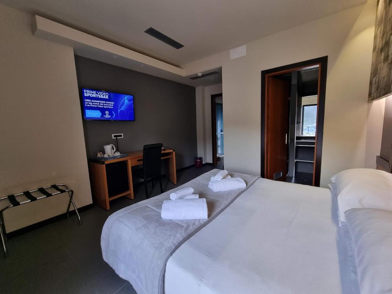 Superior Double Room - Photo 9