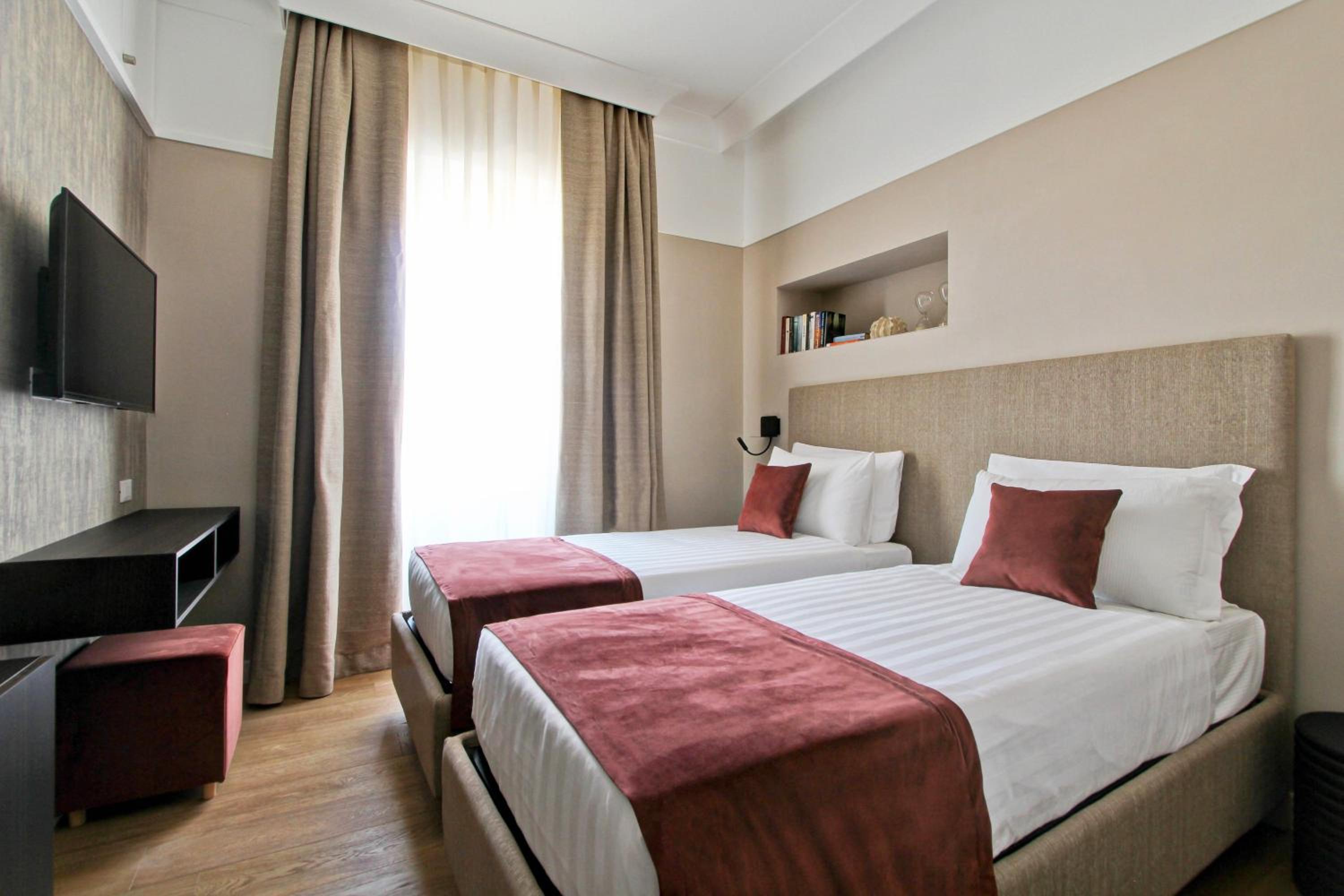 Double or Twin Room photo 3