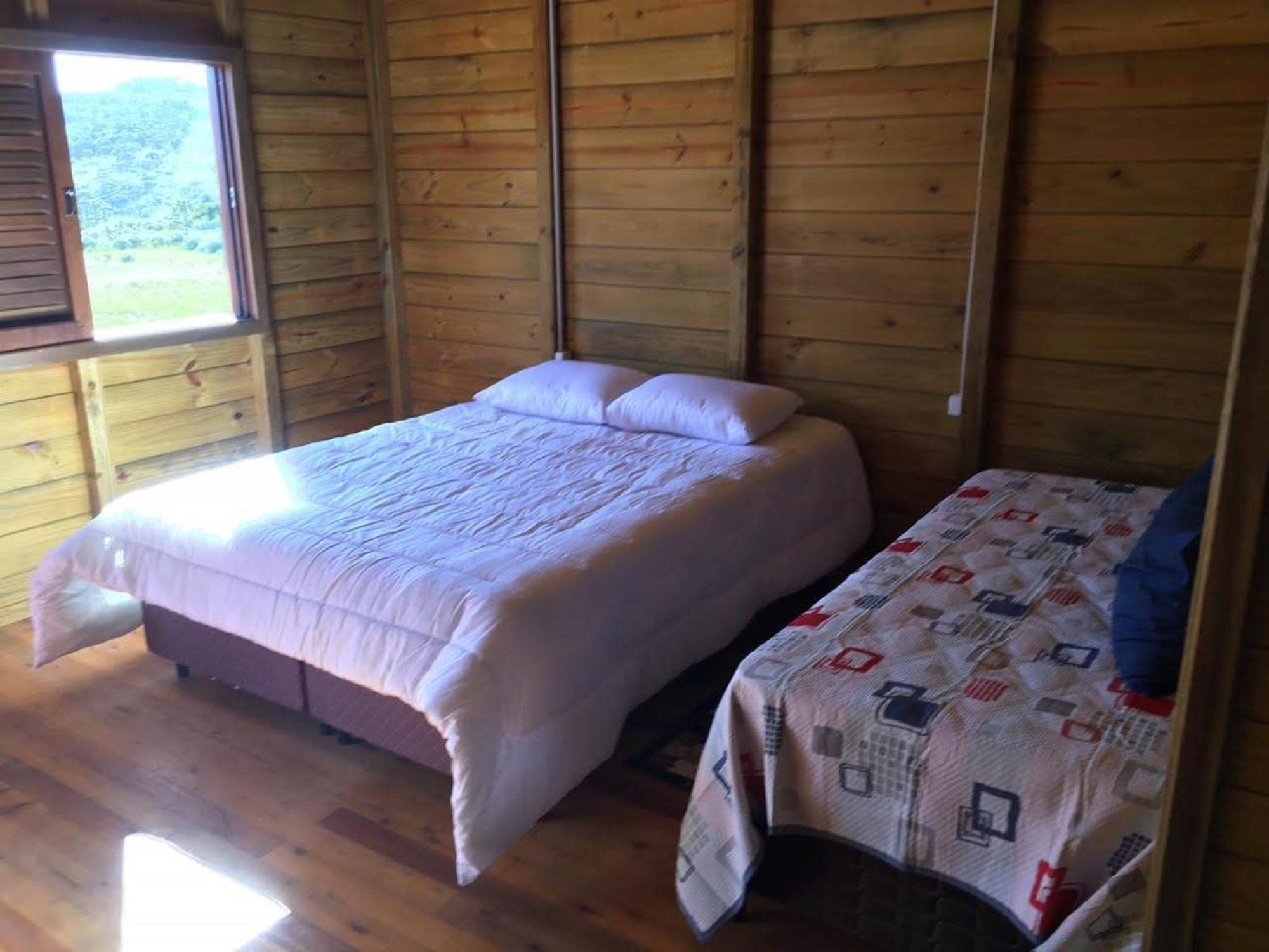 Quadruple Room with Private Bathroom photo 3