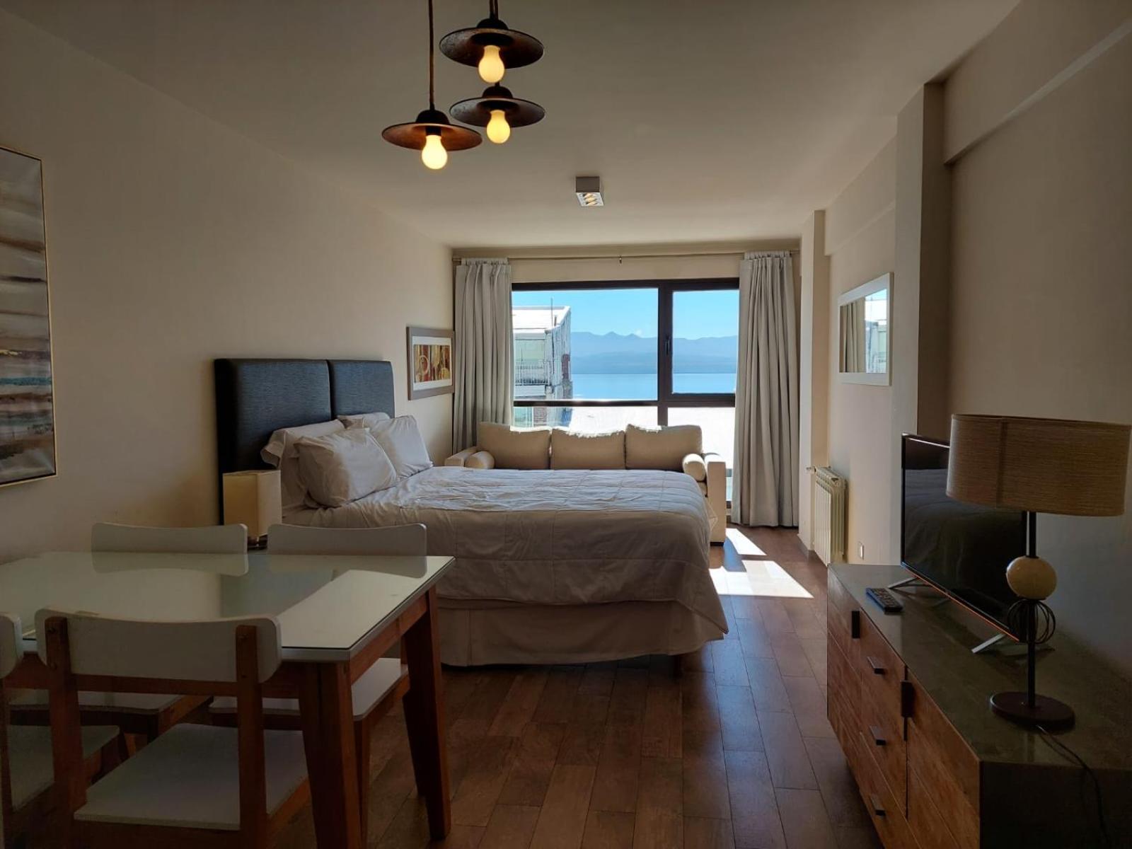 Studio with Lake View photo 1