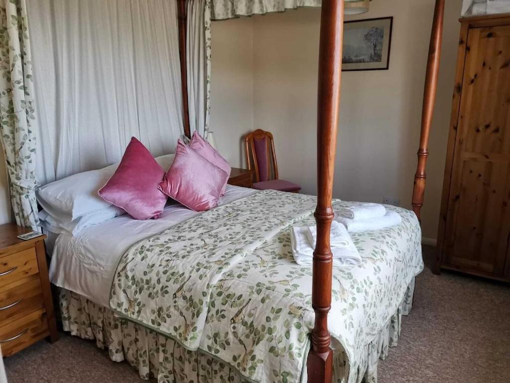 Four-Bedroom House photo 2