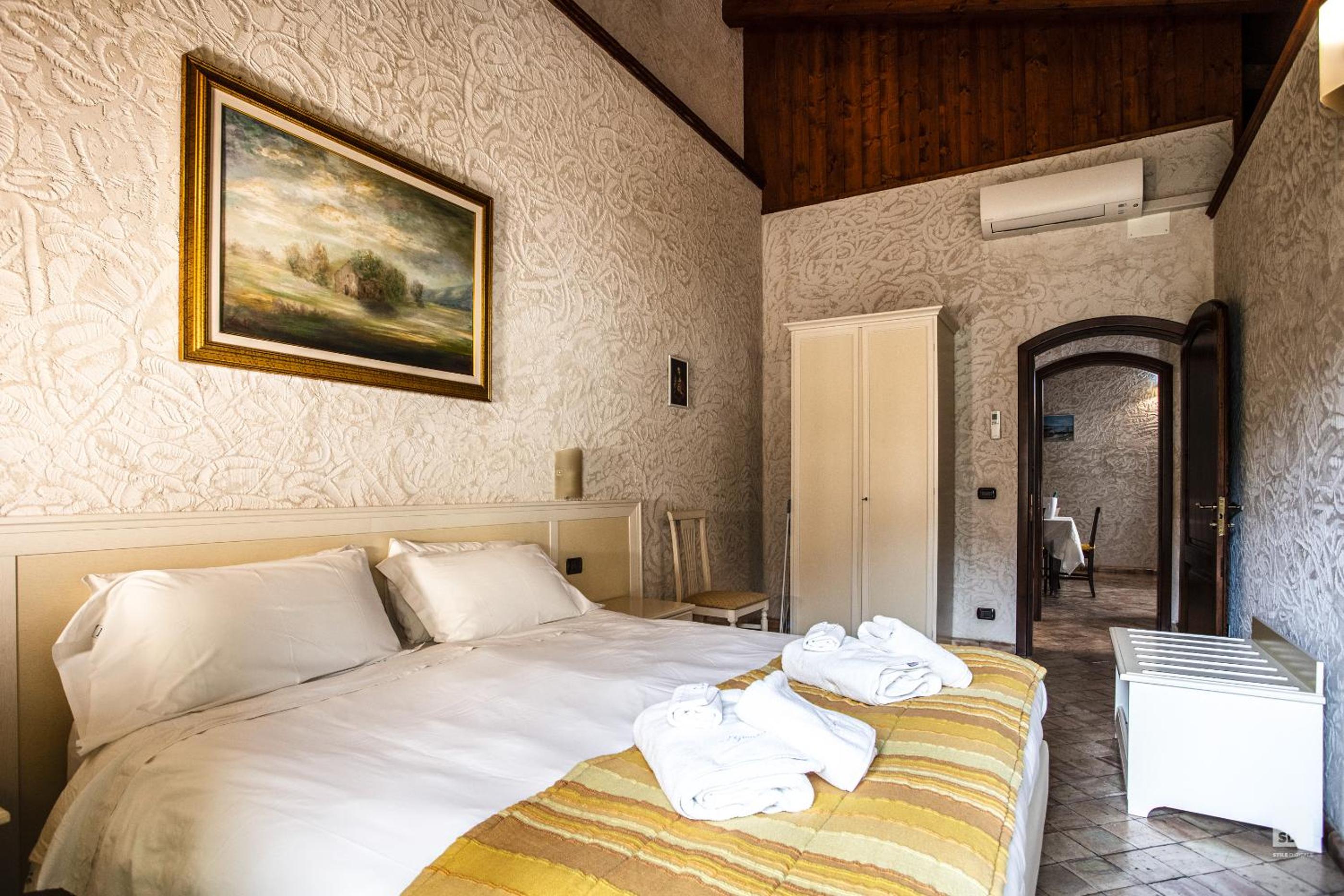 One-Bedroom Apartment (2 - 4 Adults)