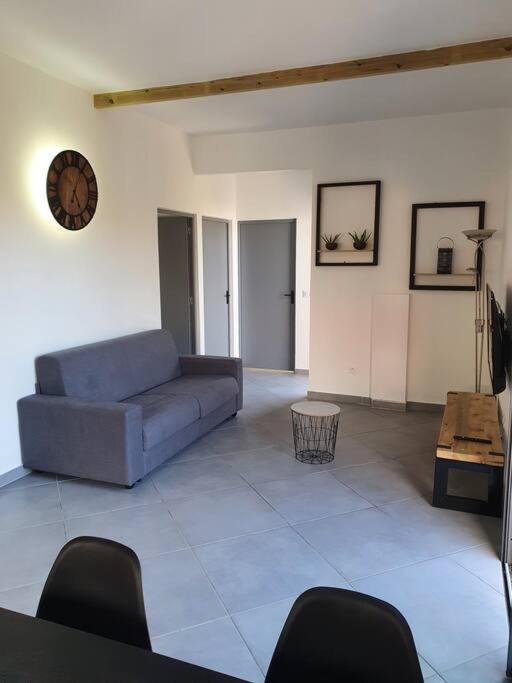 Two-Bedroom House - Photo 3