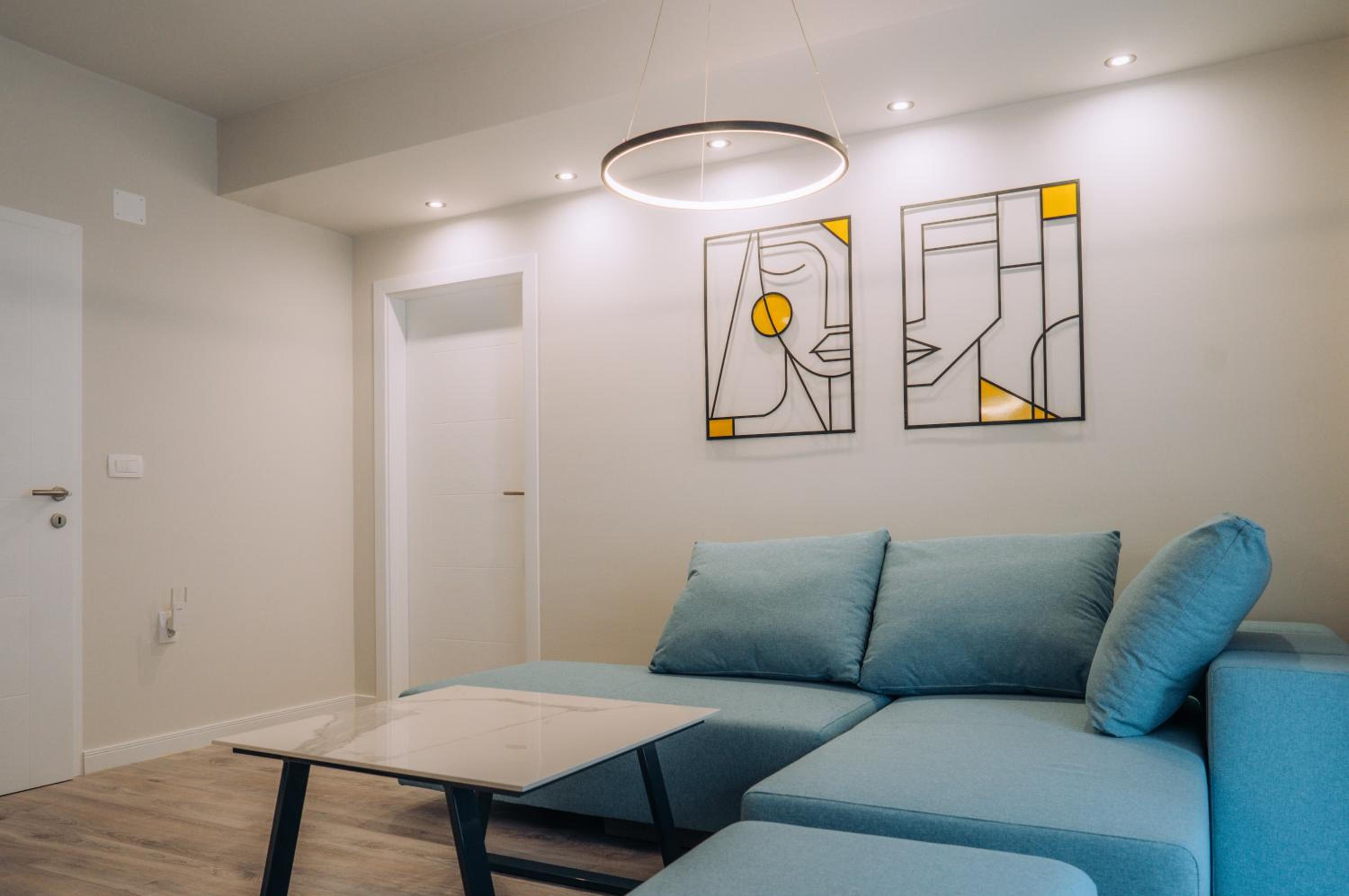 Deluxe Apartment