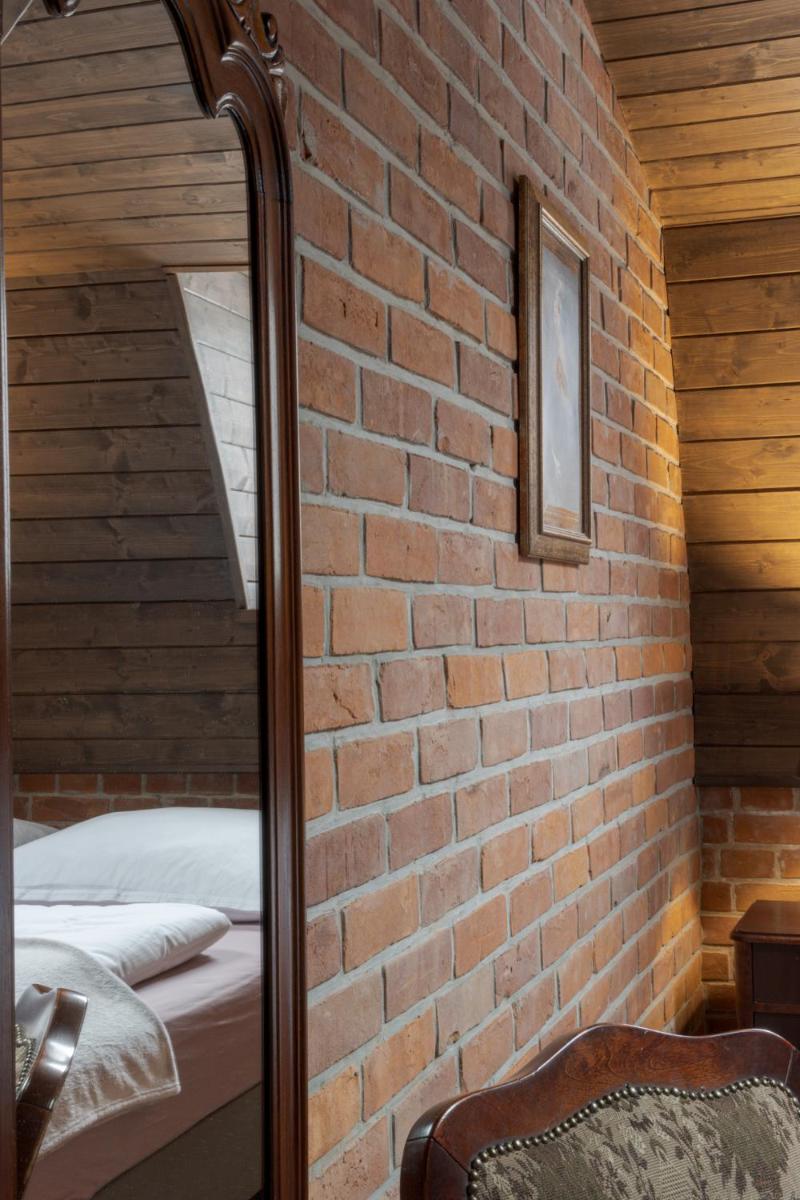 Twin Room with Private Bathroom - Photo 7