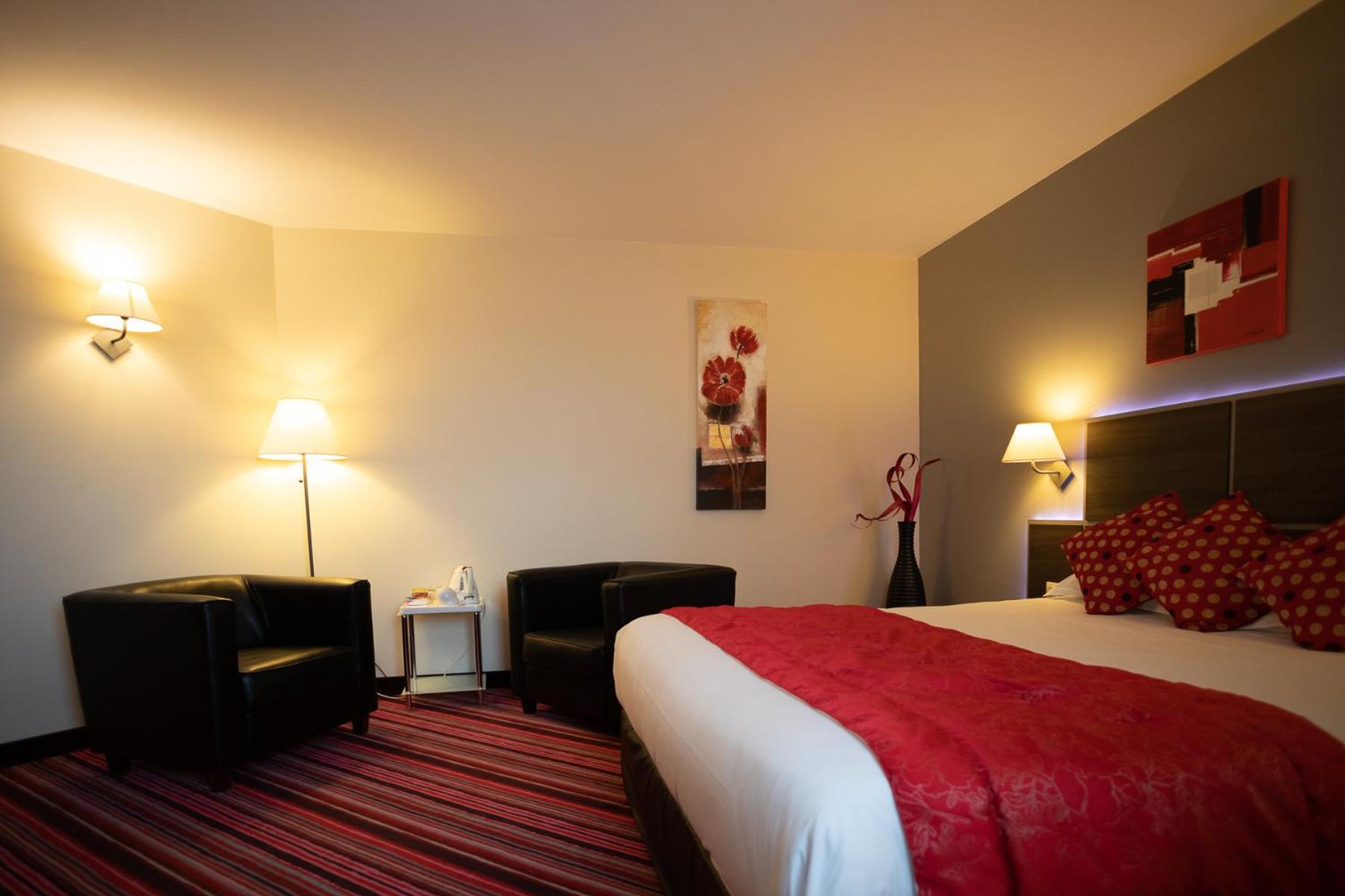Double Room with Whirlpool - Photo 2