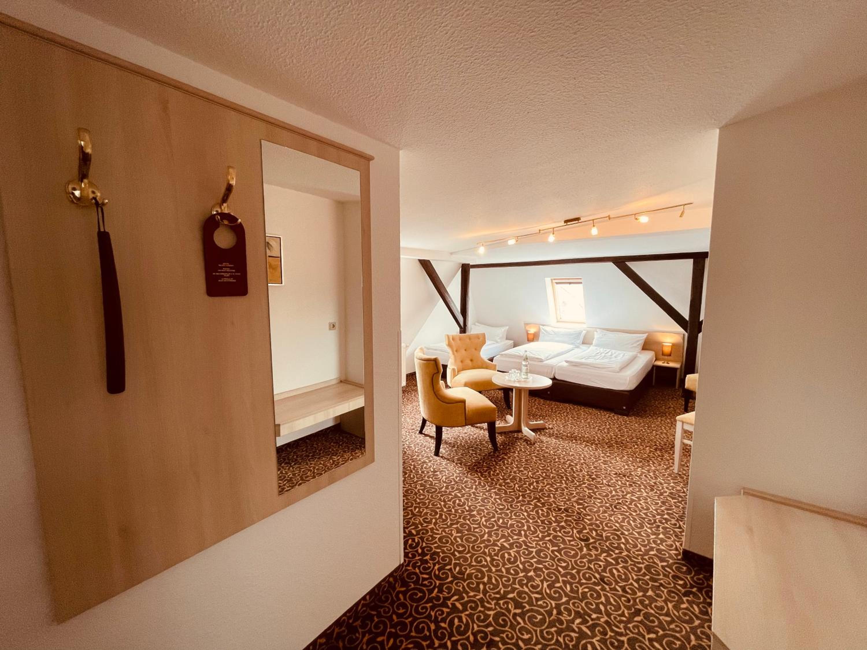Double Room - Attic - Photo 3