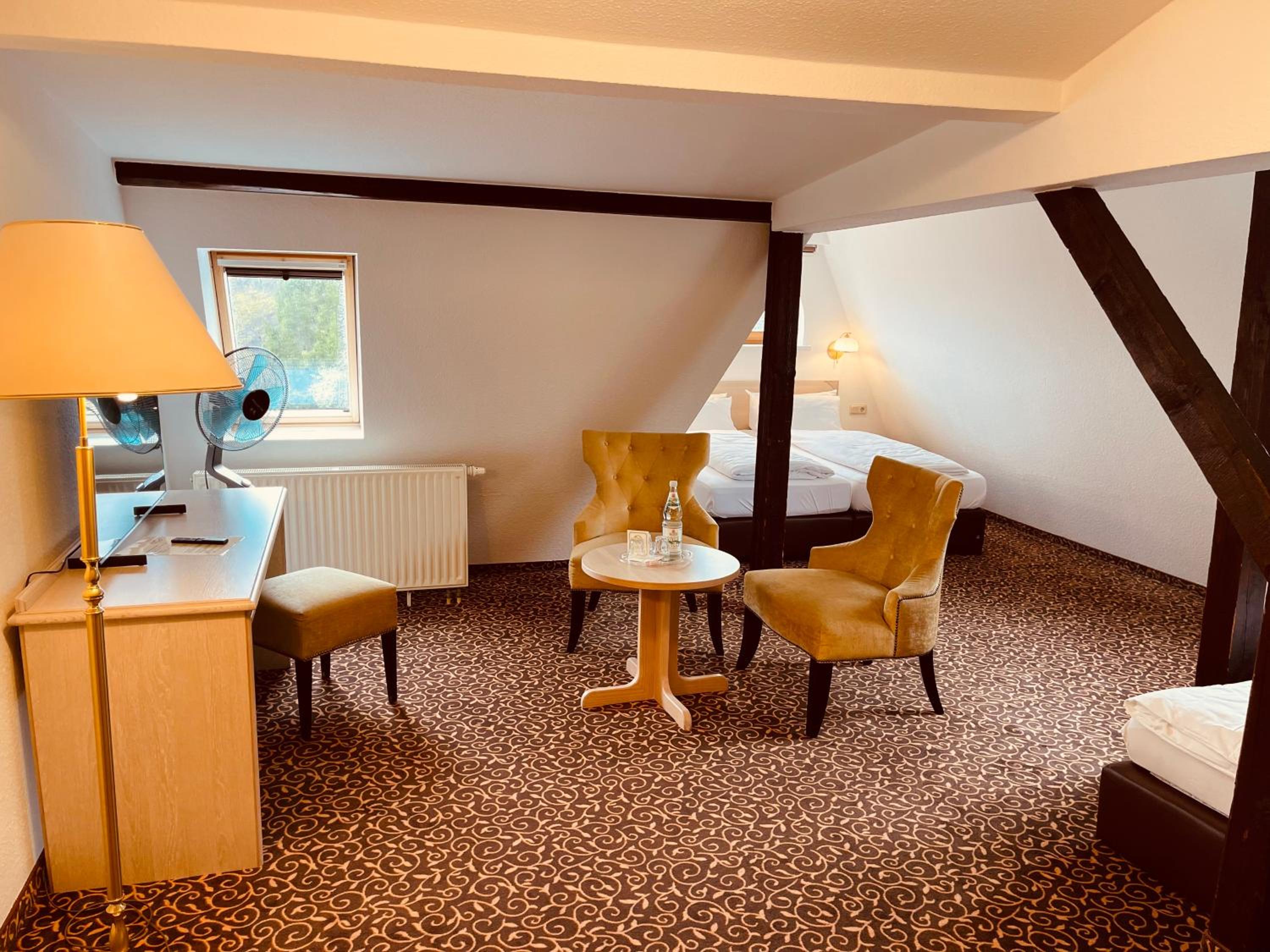 Double Room - Attic - Photo 2