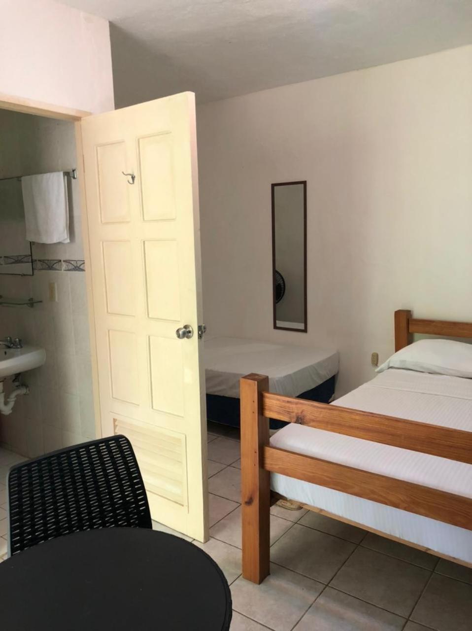 Triple Room with Private Bathroom photo 1