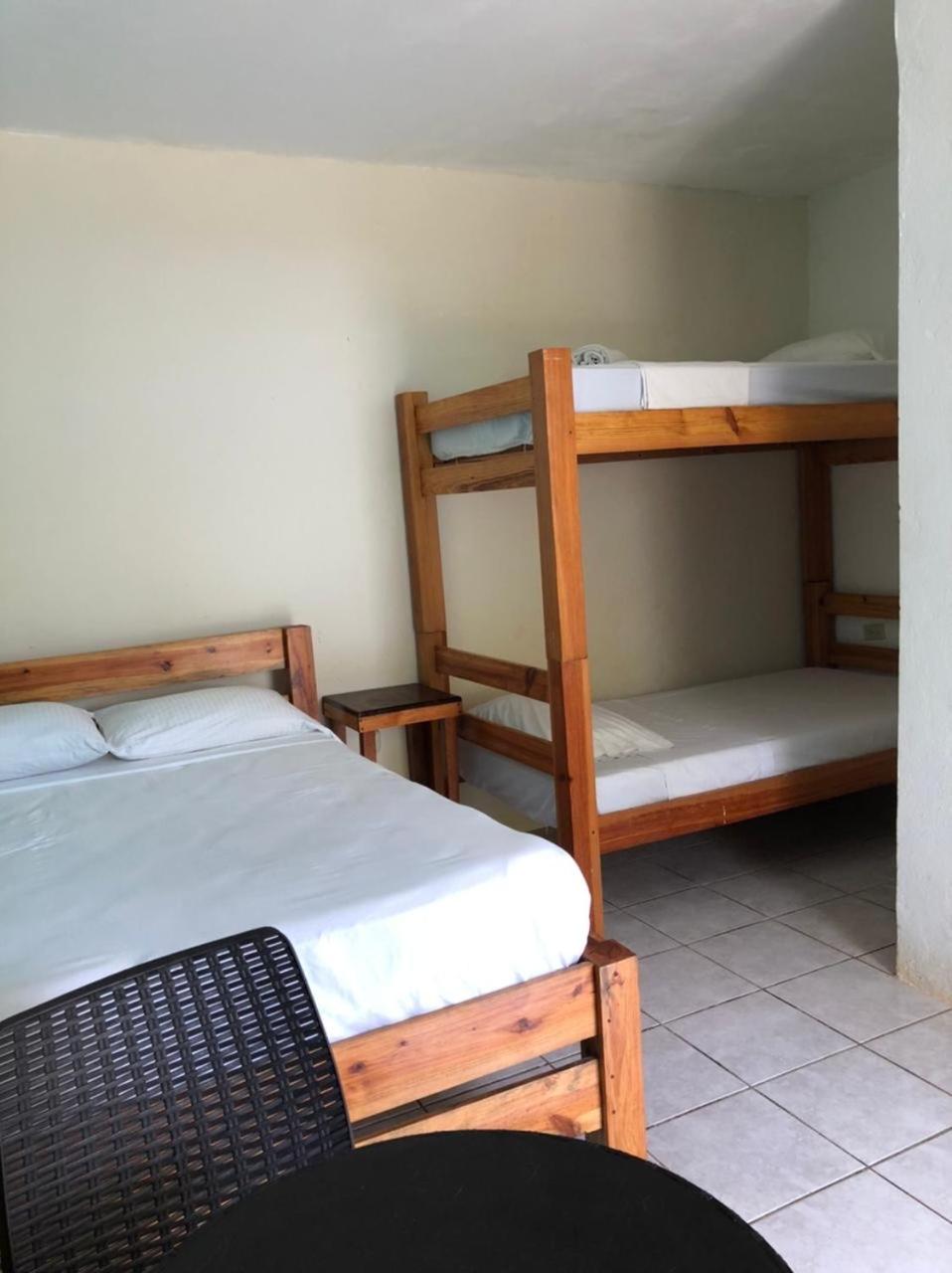 Quadruple Room with Private Bathroom photo 1