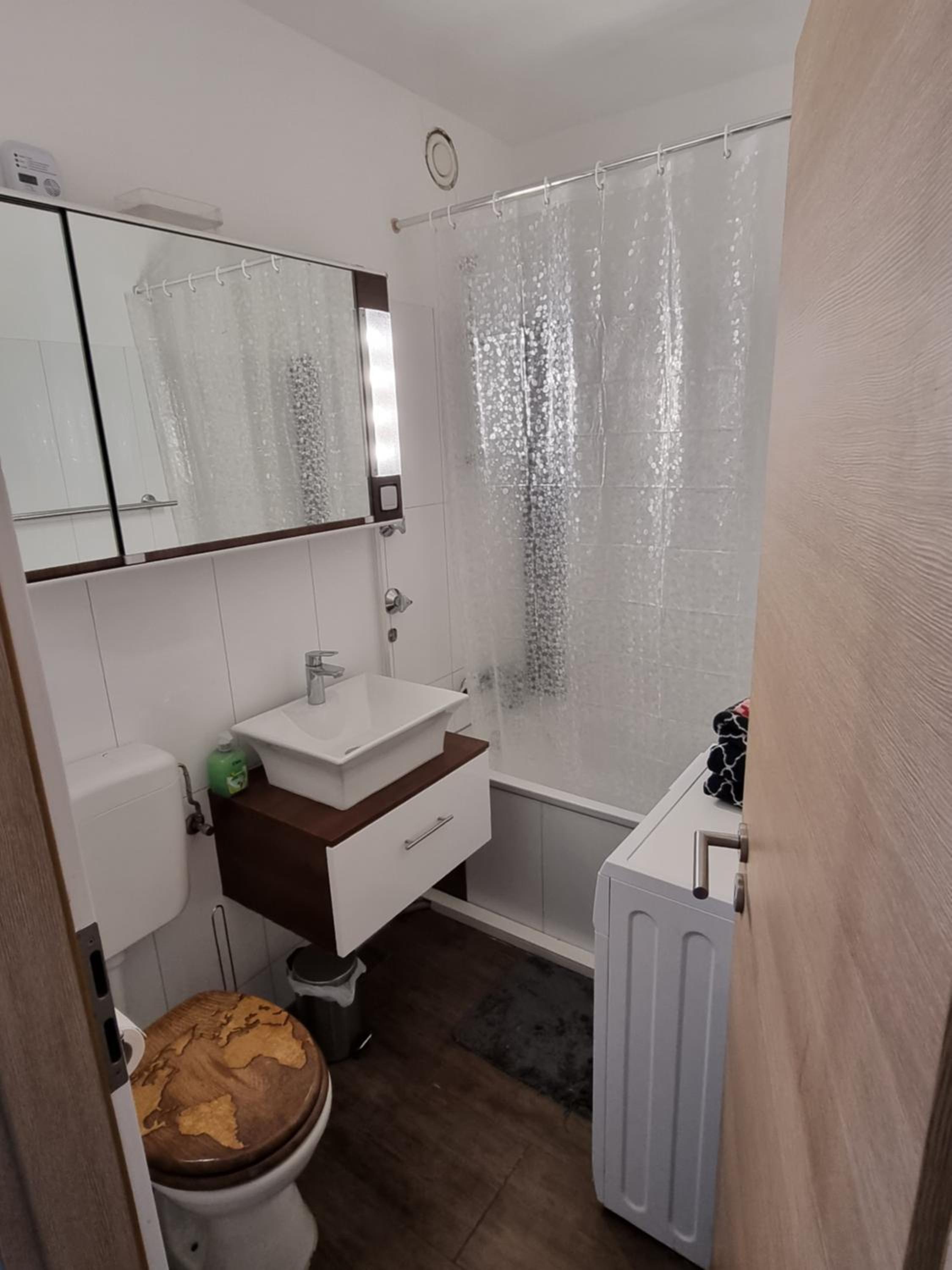 Apartment - Photo 2