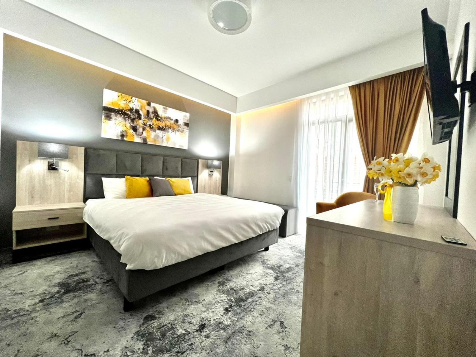 Double Room - Photo 1