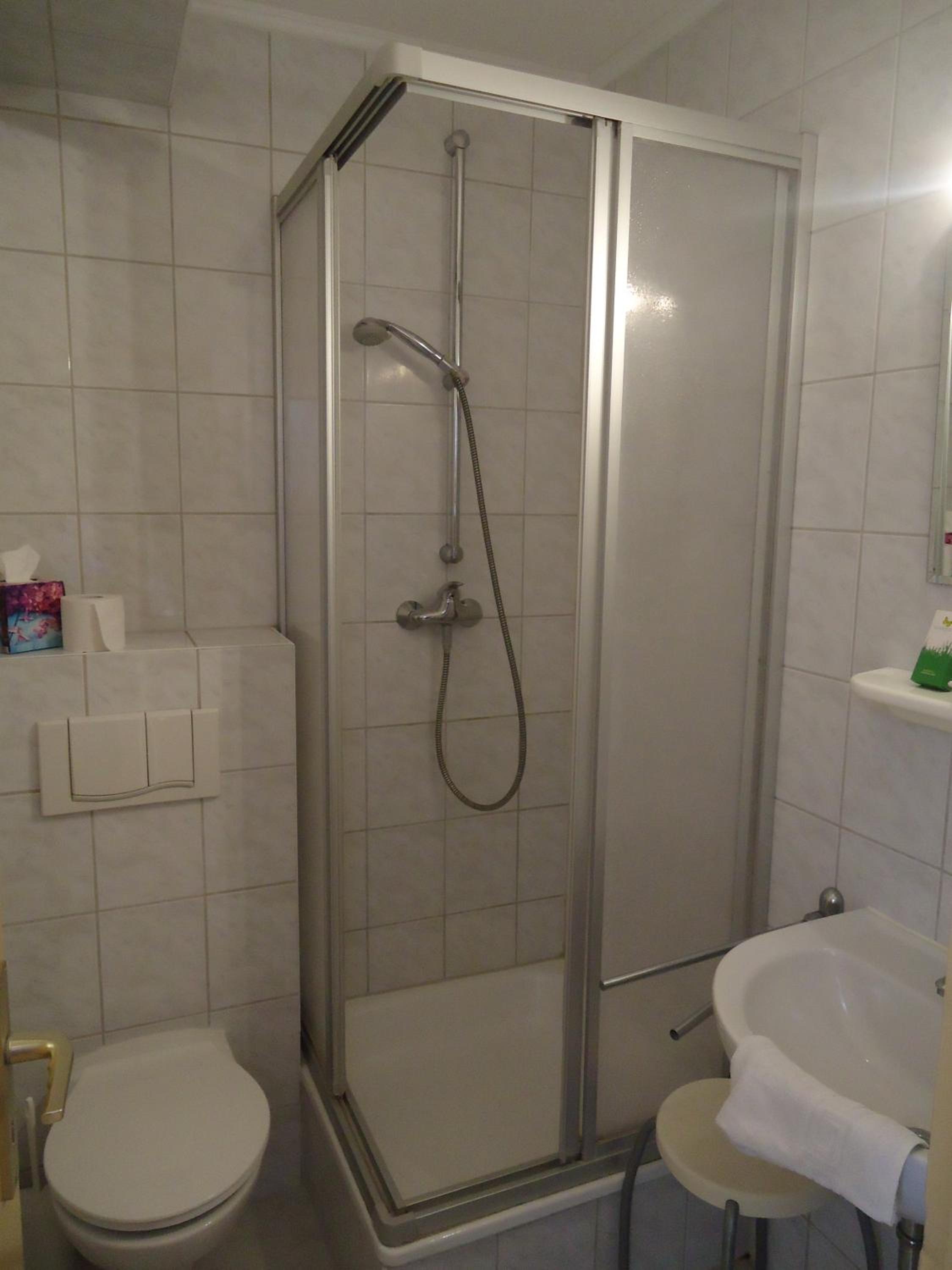 Double Room - Photo 5