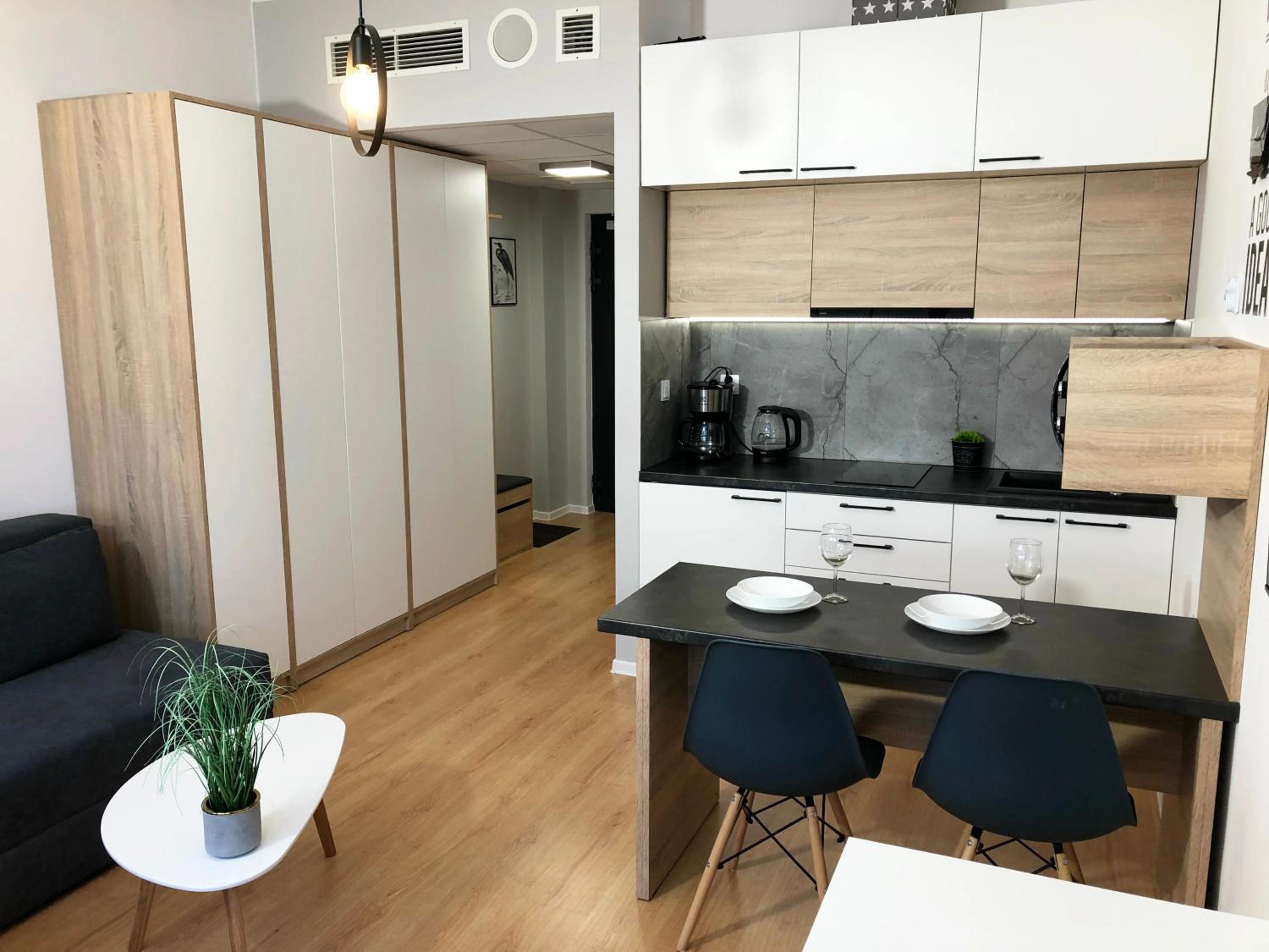 Studio Apartment - Photo 1