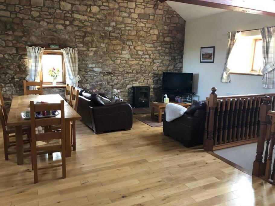 Two-Bedroom House photo 3