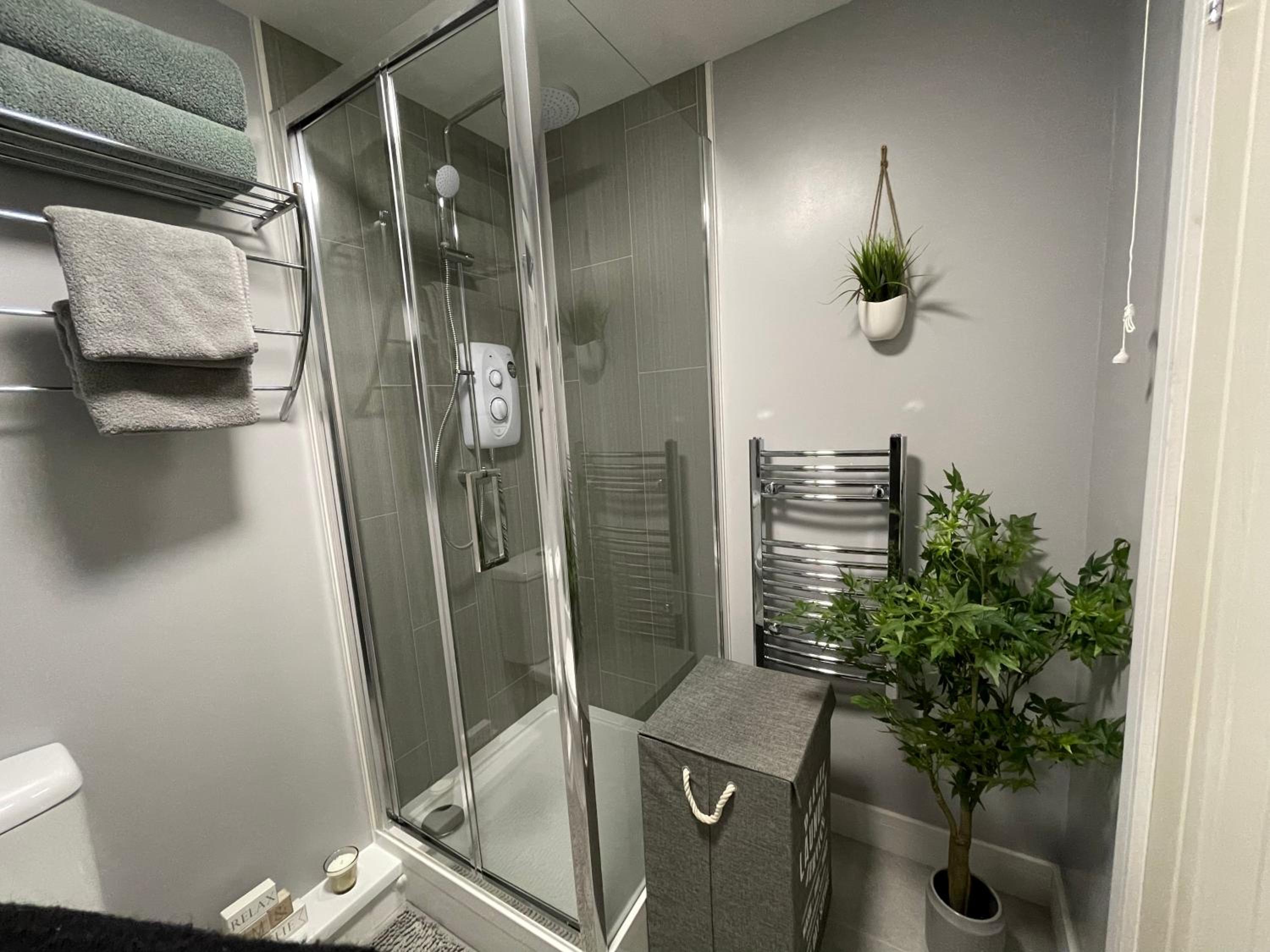 One-Bedroom House - Photo 11
