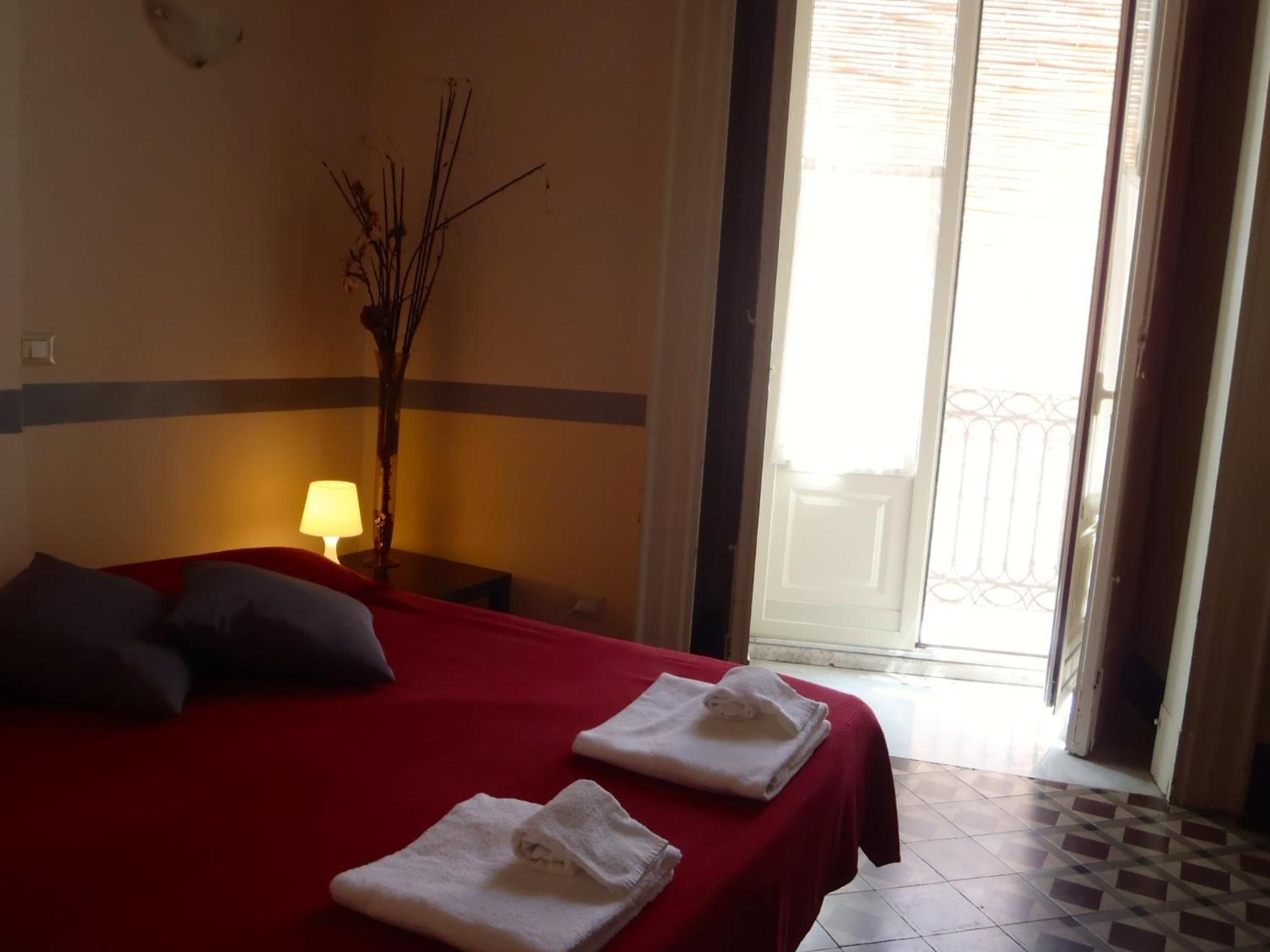 Double Room - Photo 3