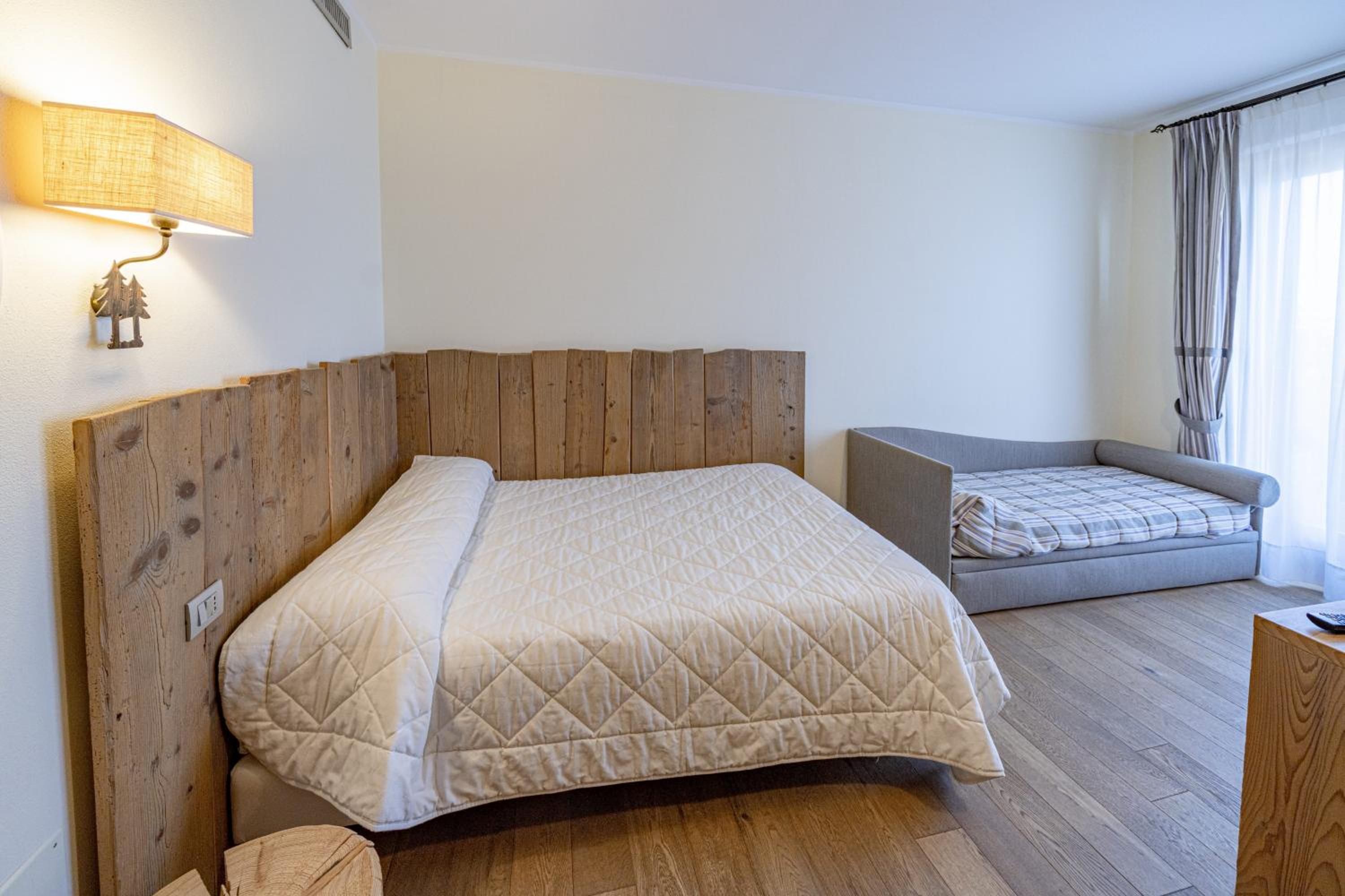 Standard Triple Room photo 3