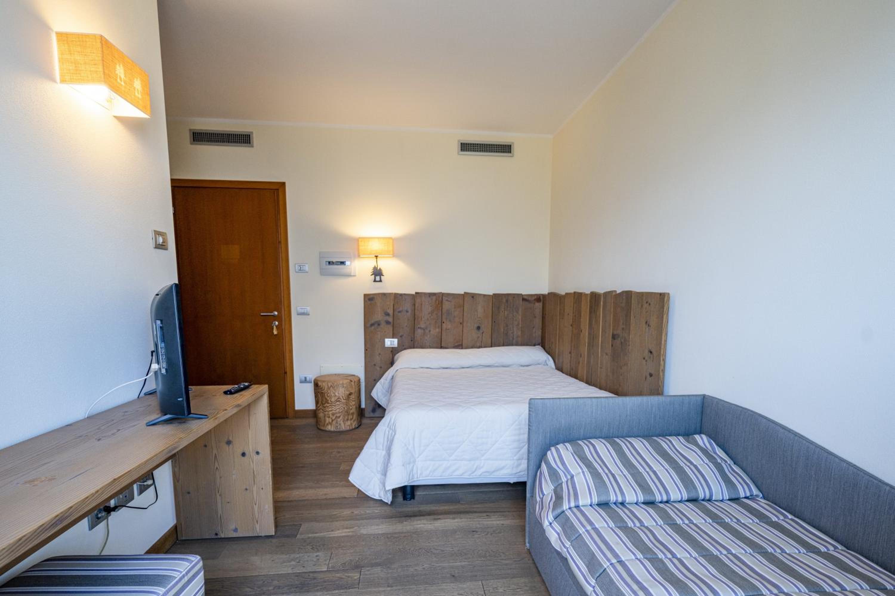 Standard Triple Room photo 1