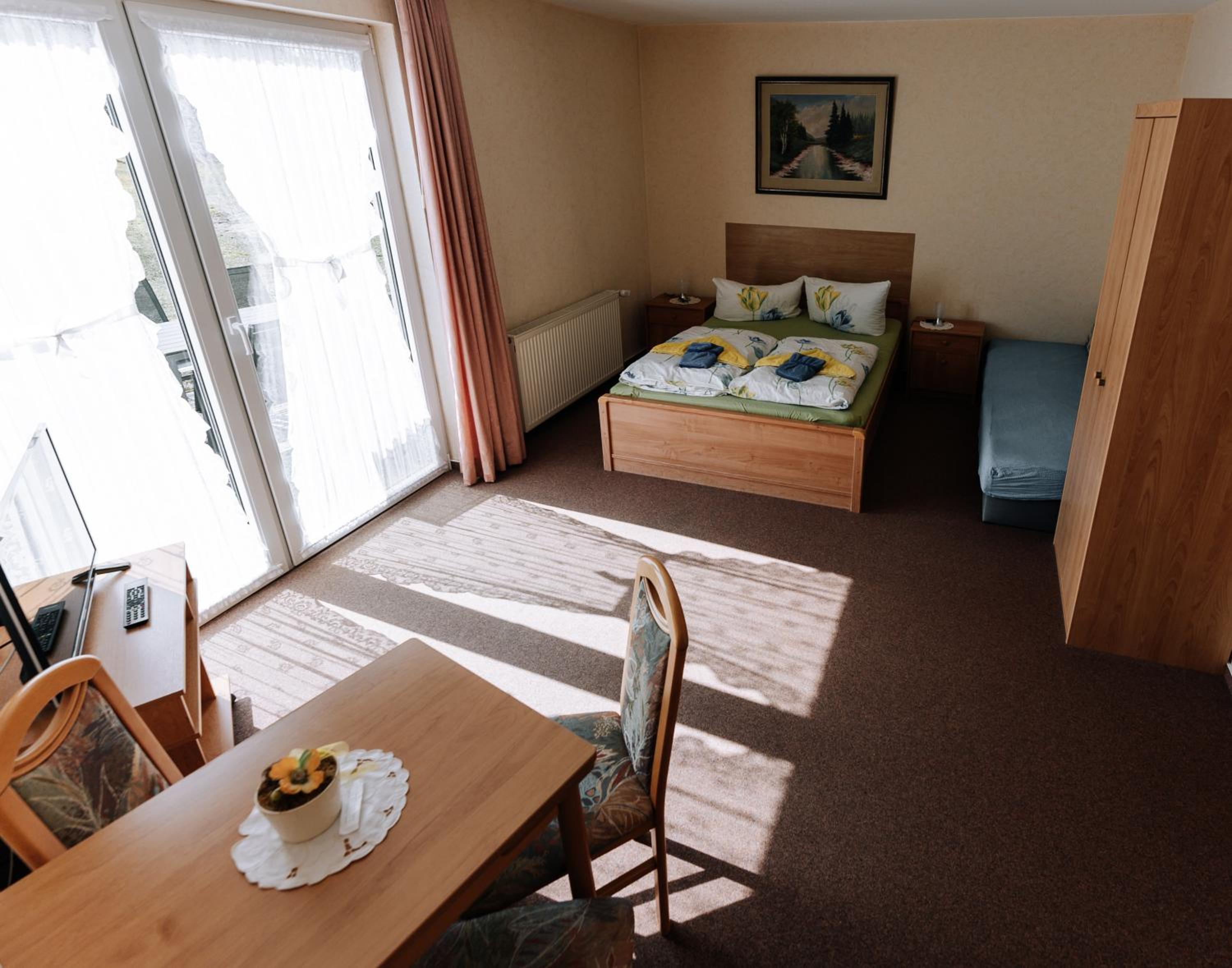 Double Room photo 3