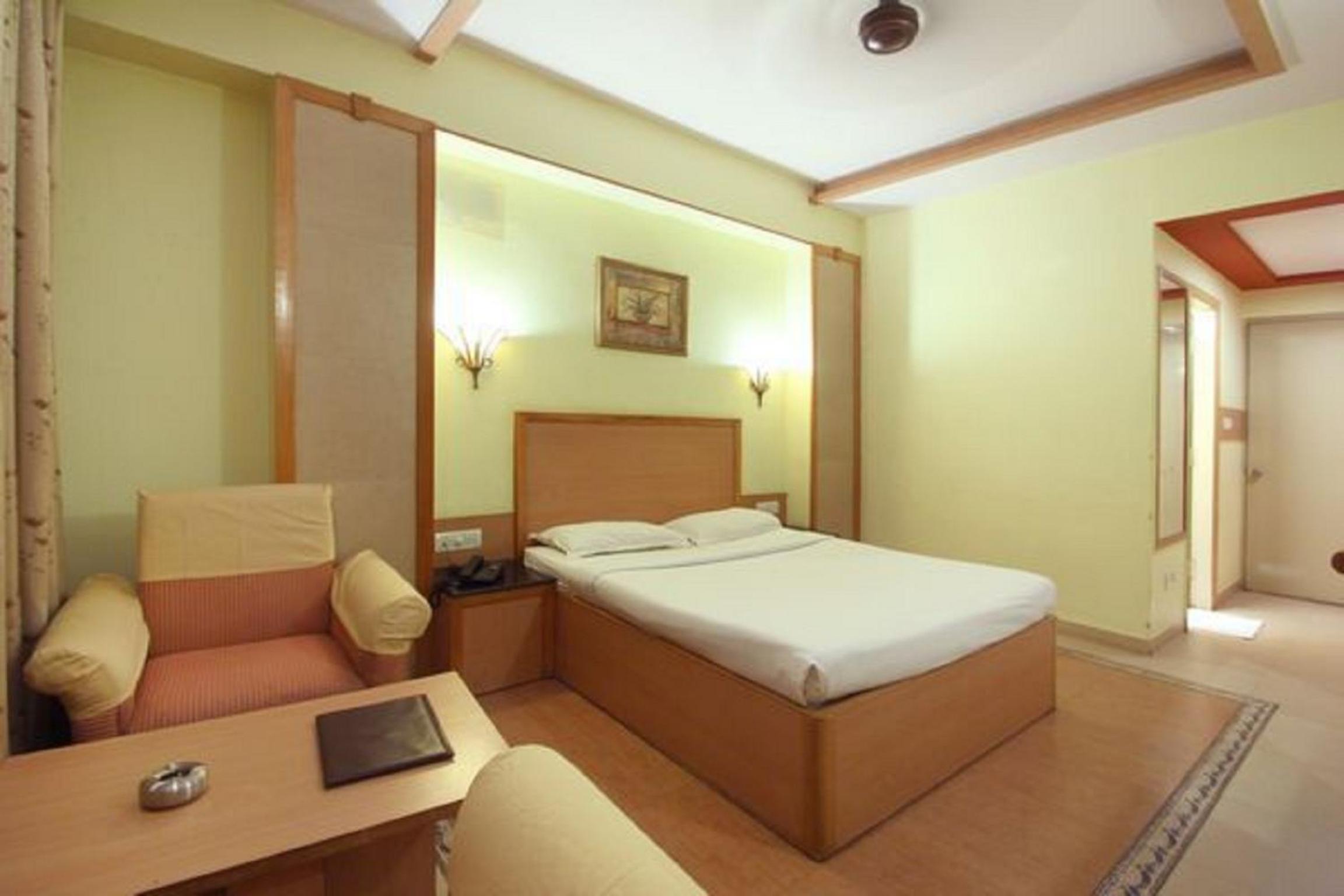 Luxury Room with Air Conditioning with 15% Discount on F&B and 10% Discount on Spa, Complimentary Early Check in or Late Check Out by 2 Hrs - Photo 9