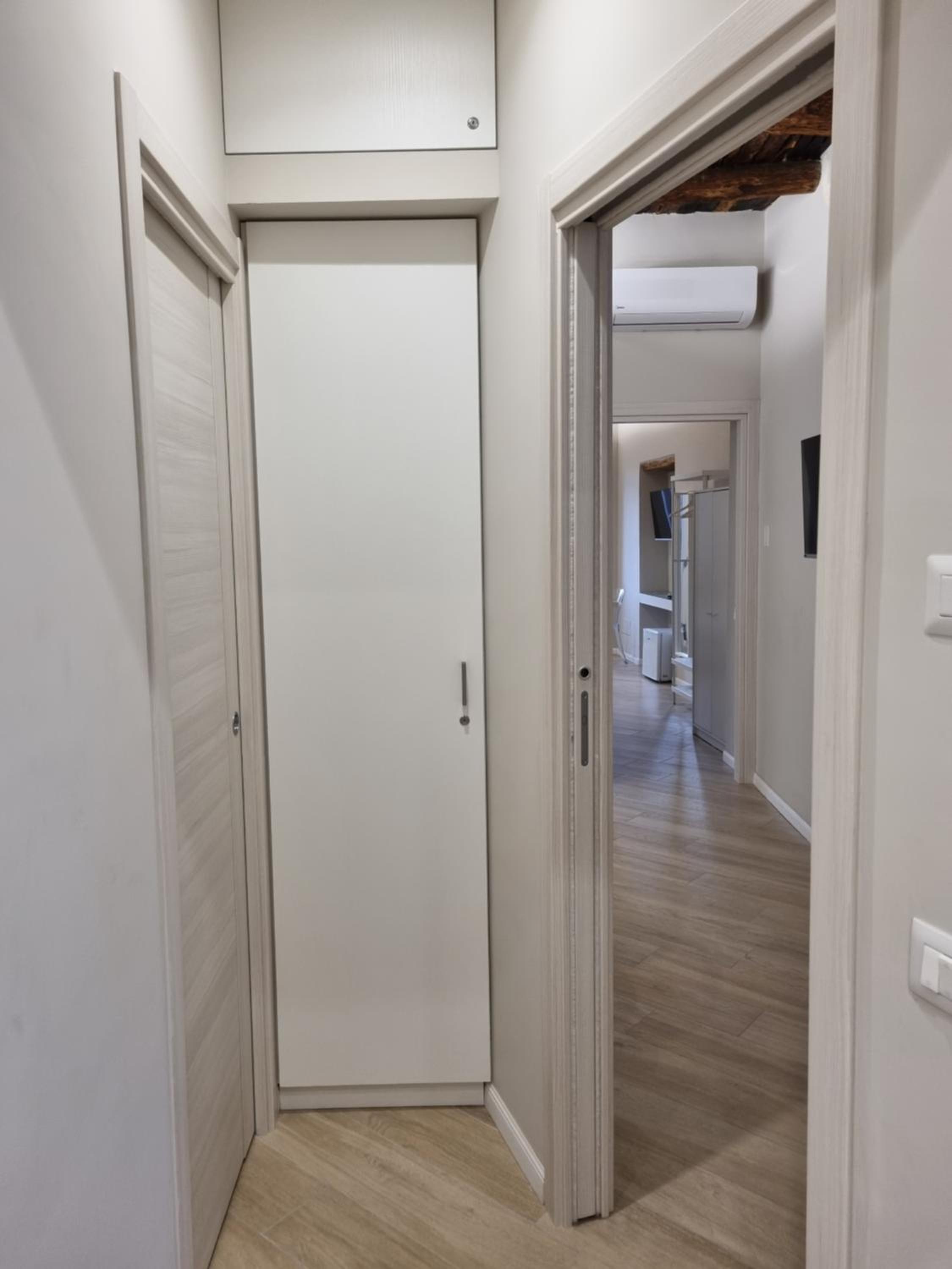 One-Bedroom House - Photo 6