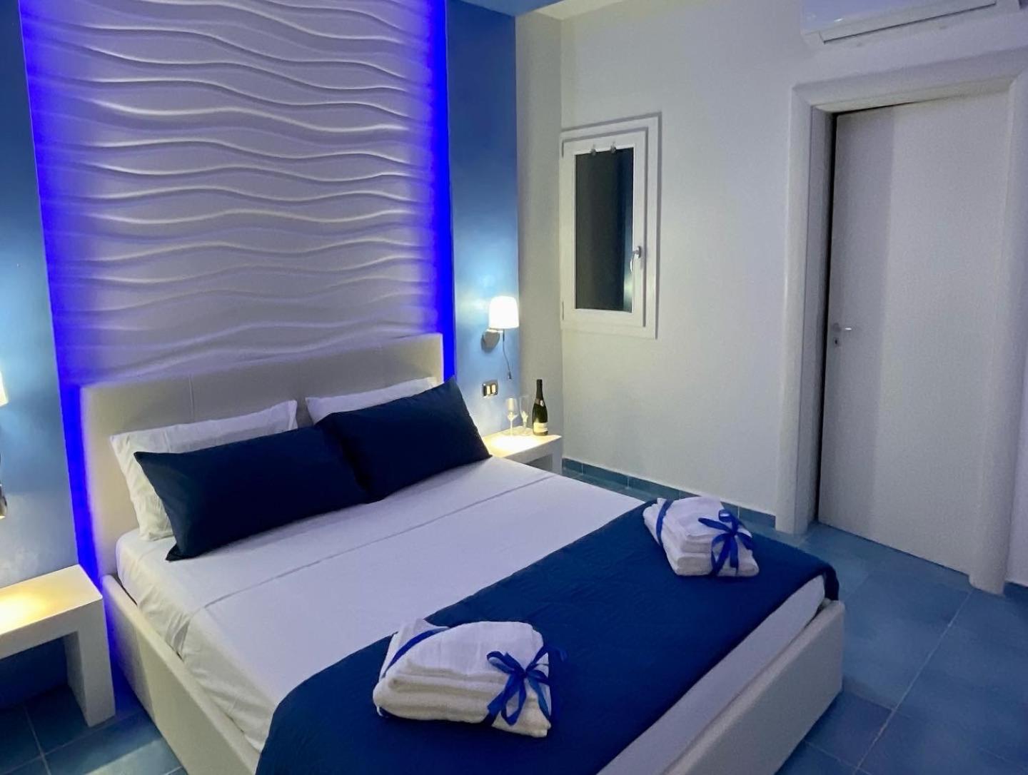 King Suite with Sea View photo 1