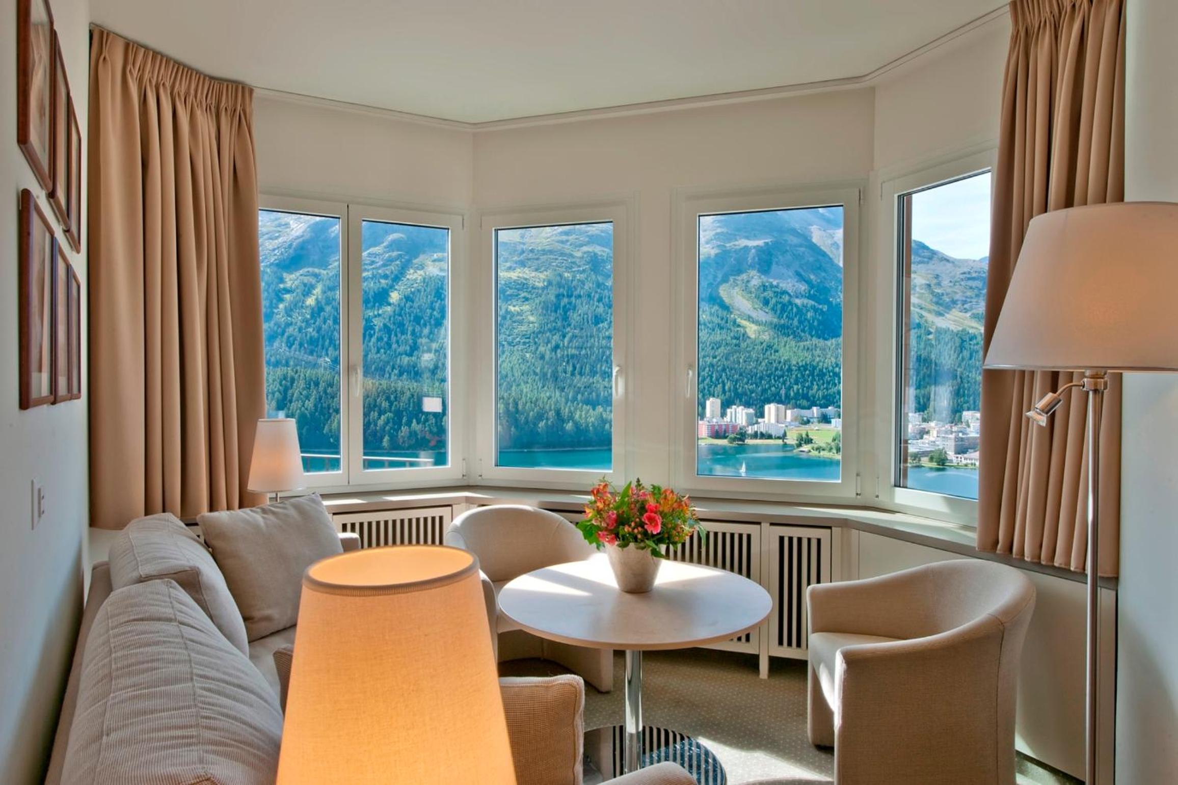 Junior Suite with Lake View photo 3