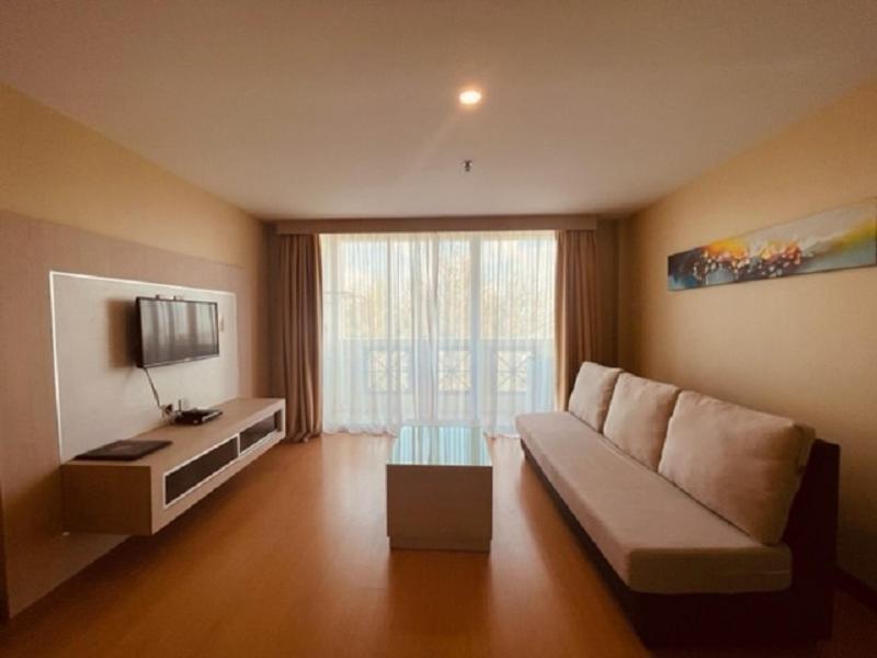One-Bedroom Apartment - Photo 4