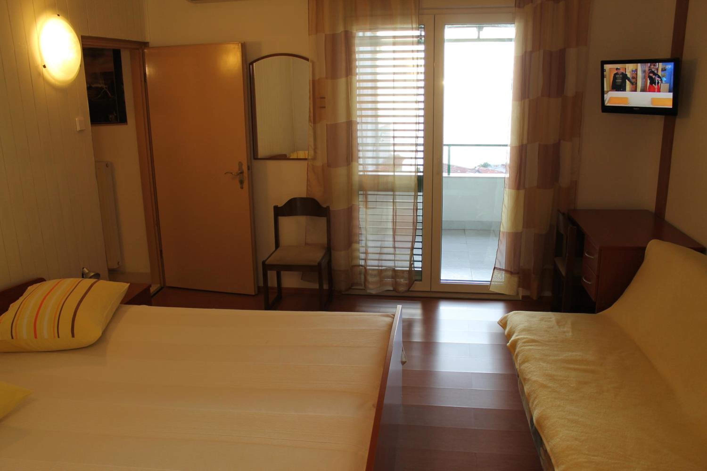 Apartment with Sea View - Photo 25