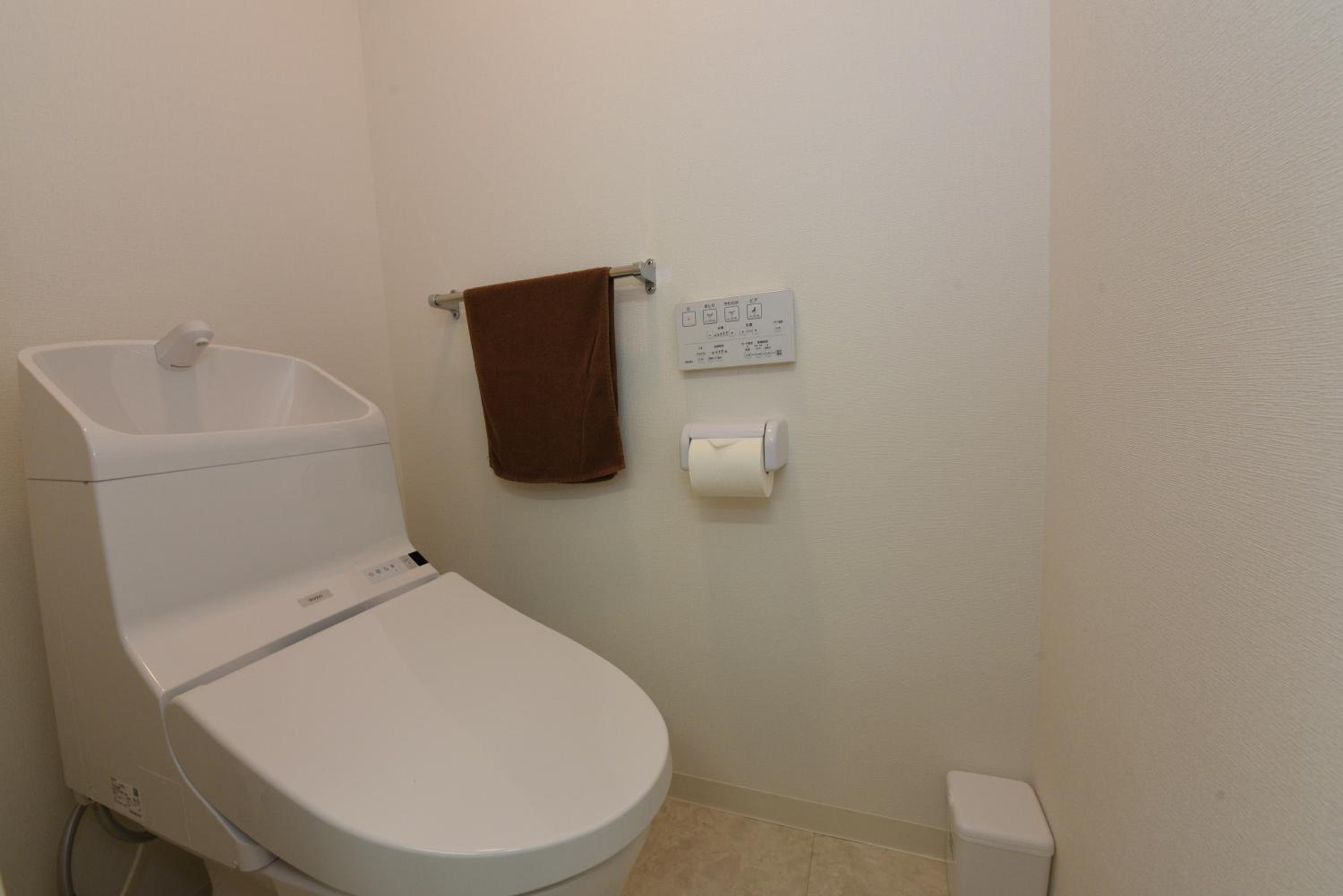 Family Room with Bathroom - Photo 12