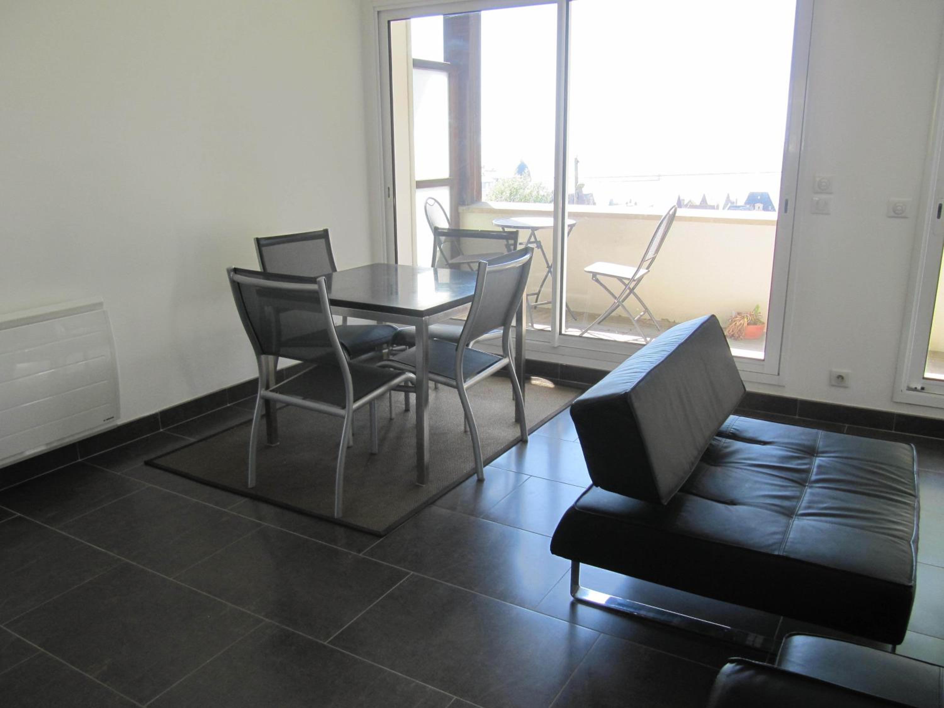 Apartment with Sea View photo 2