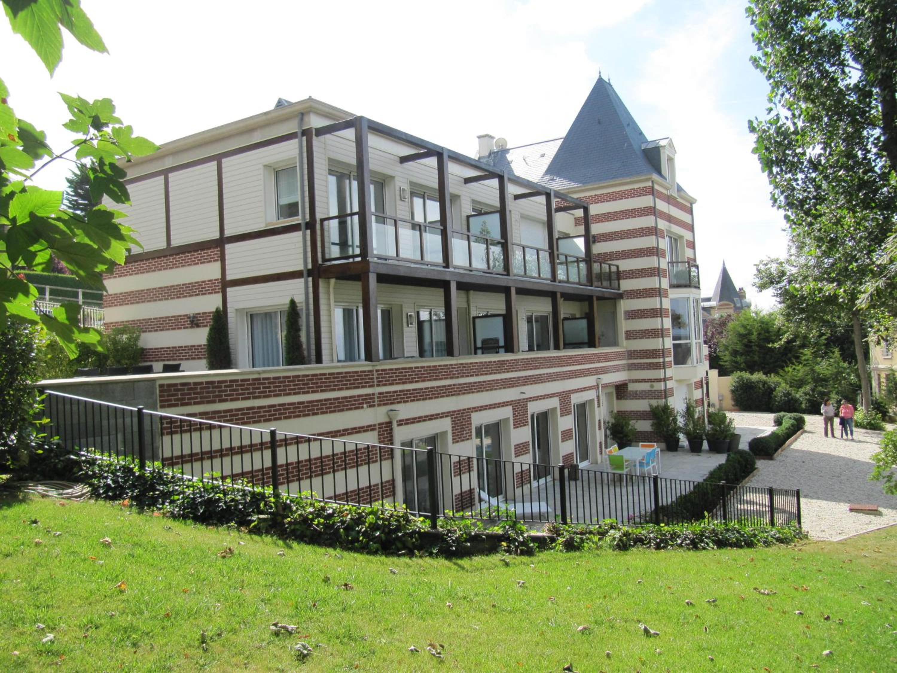 Apartment with Sea View photo 1