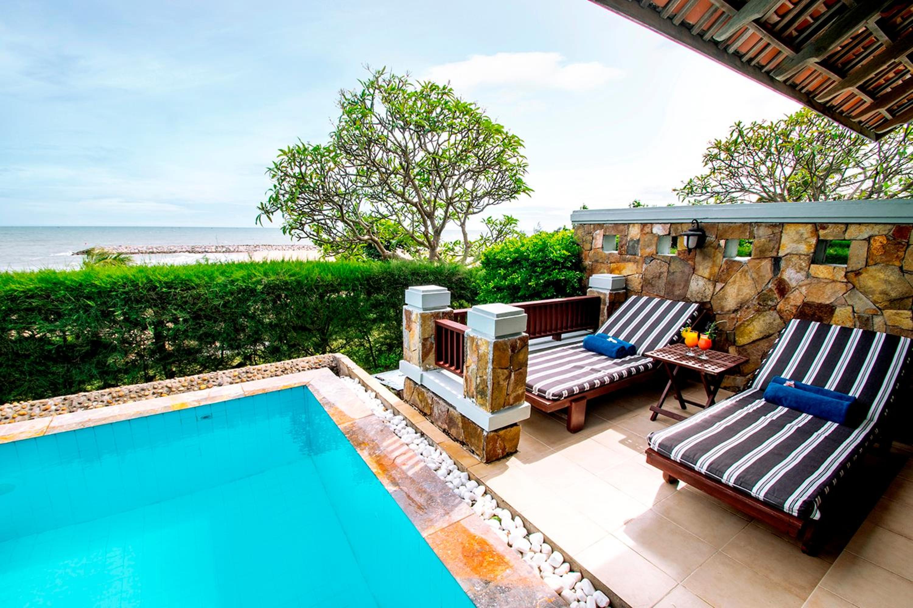Beach Front Villa with Private Pool - Photo 5
