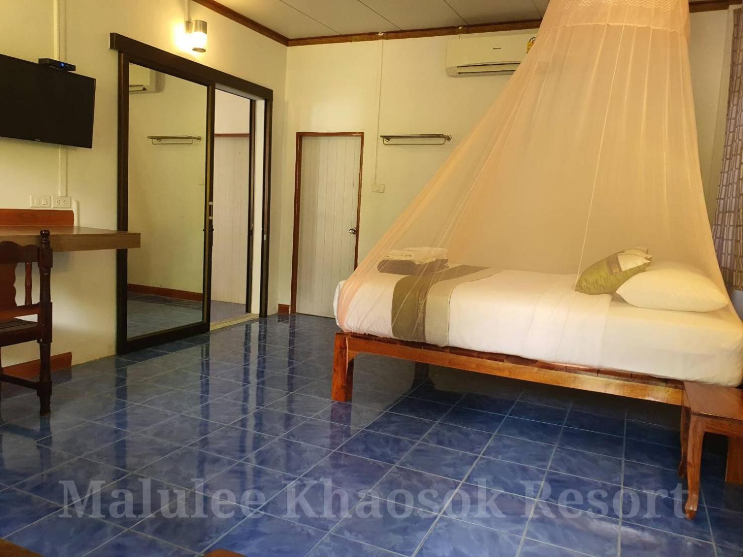 Family Bungalow - Photo 5