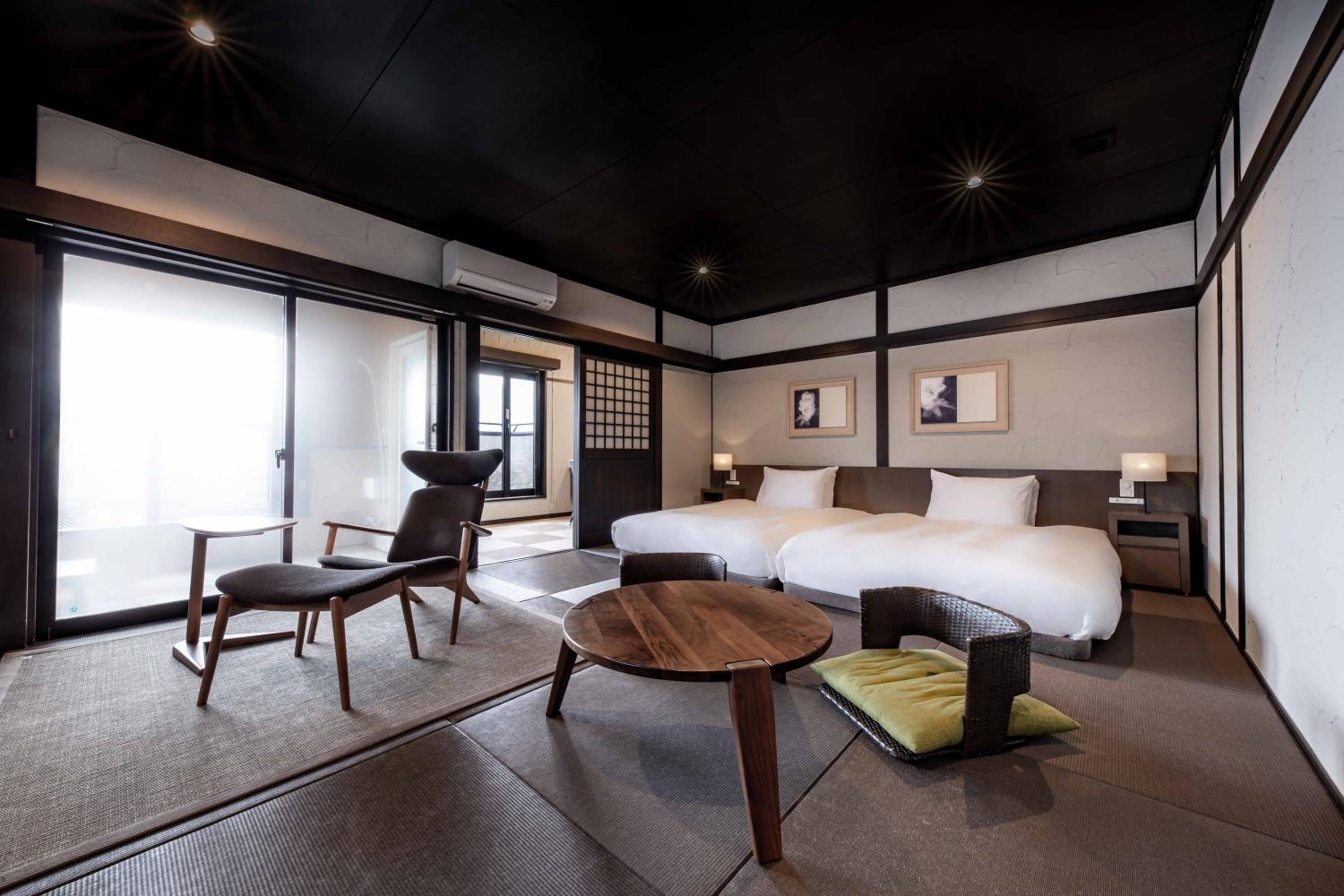 Deluxe Twin Room with Tatami Area with Semi Open-Air Bath - Annex - (61㎡) - Photo 1