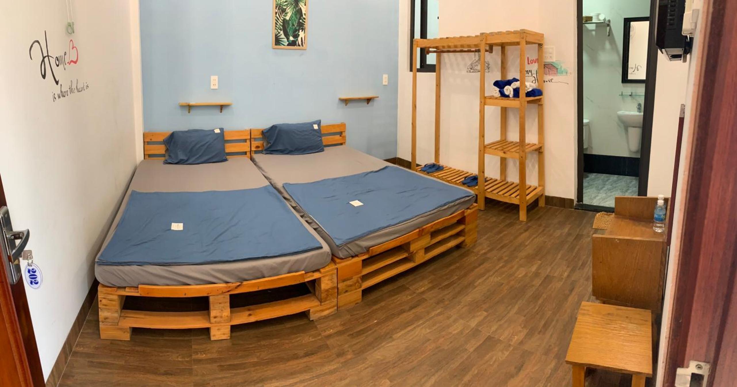 Twin Room with Private Bathroom photo 1